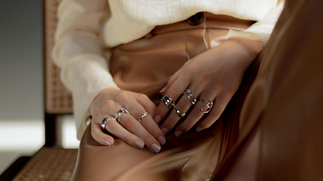 What’s the Best Way to Restore Luster to an Oxidized Silver Ring?