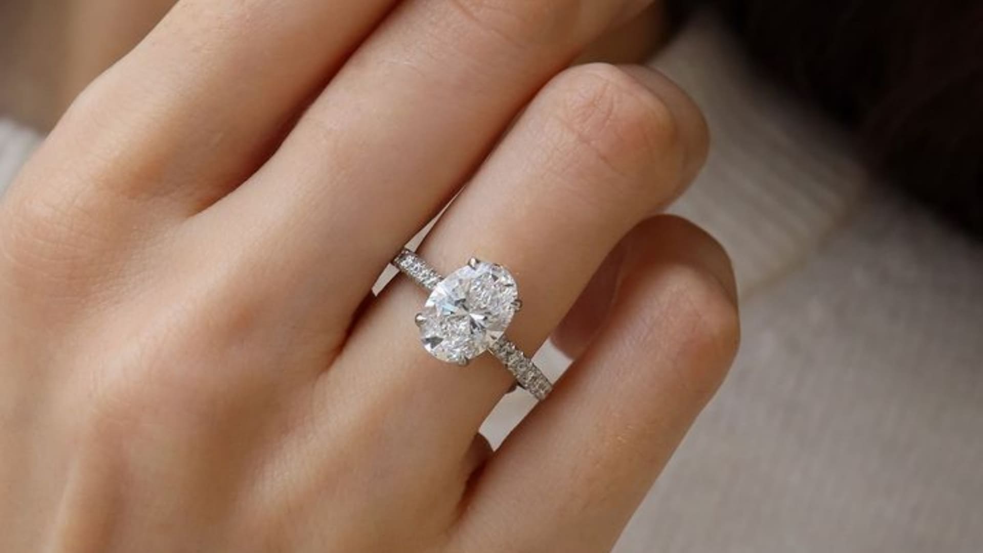 Why You Shouldn’t Choose Your Engagement Ring Based on Trends