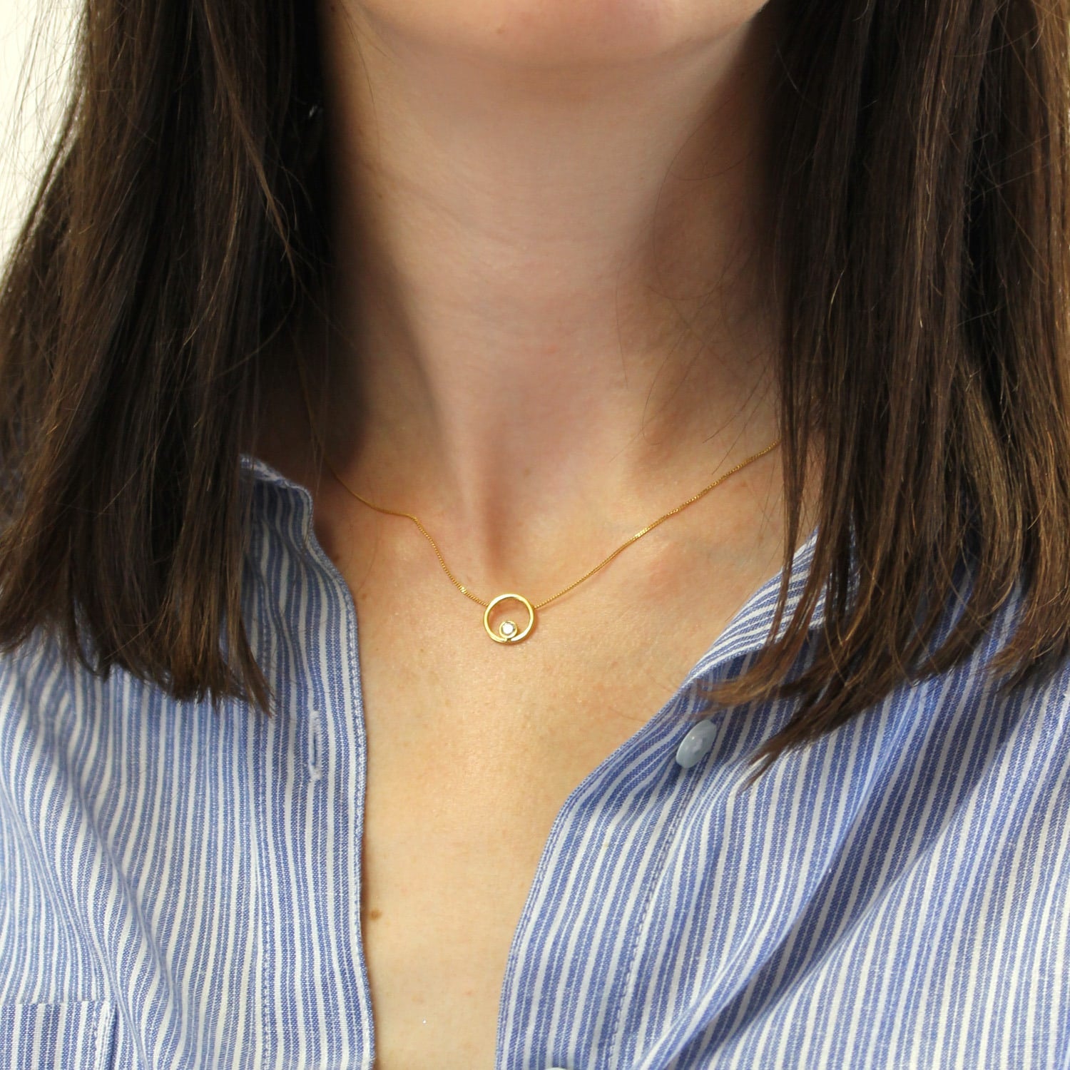 Halo Necklace White Sapphire & Gold