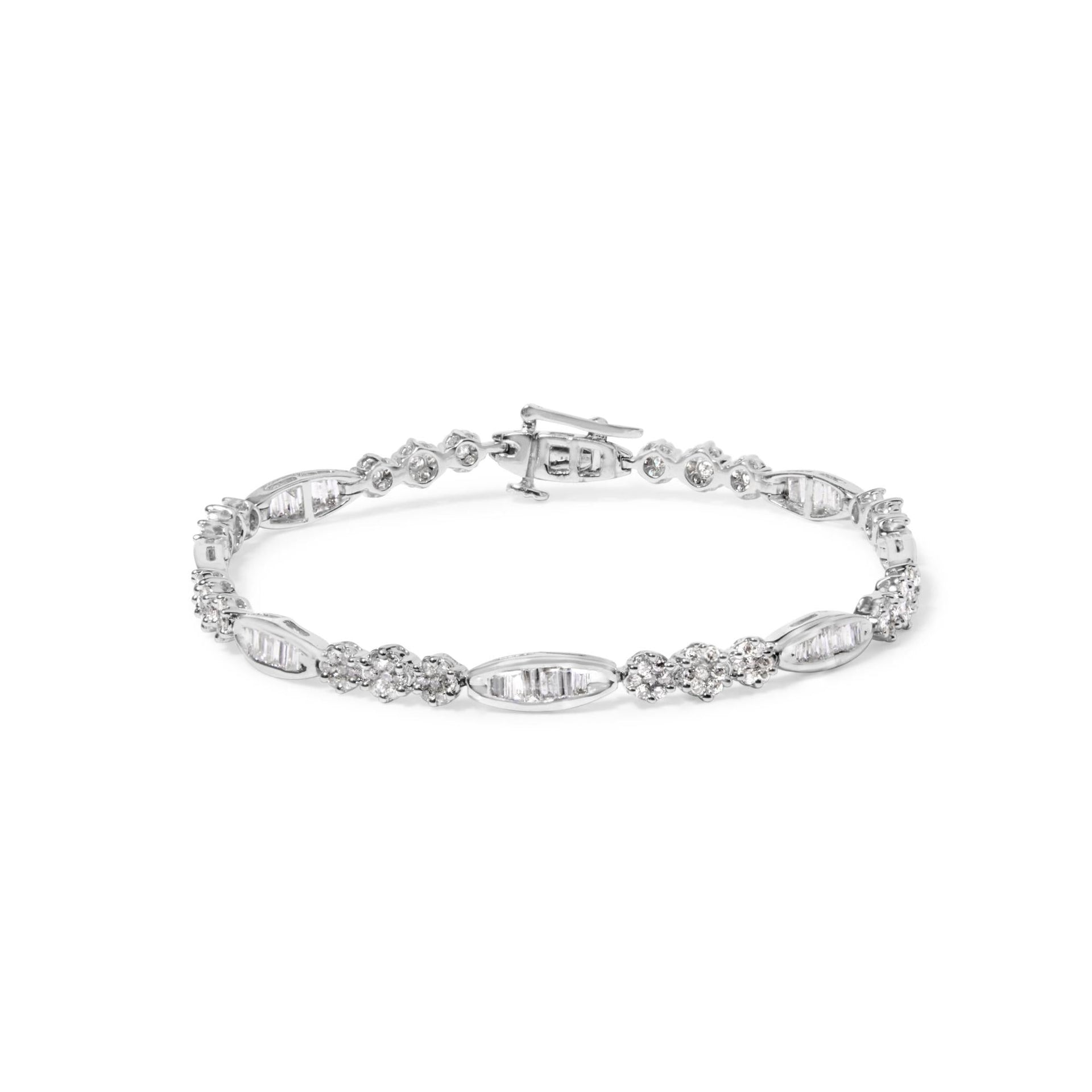 14k White Gold 2 1/2 Cttw Diamond Alternating Floral Cluster and Oval Link 7' Bracelet (G-H Color, SI2-I1 Clarity)