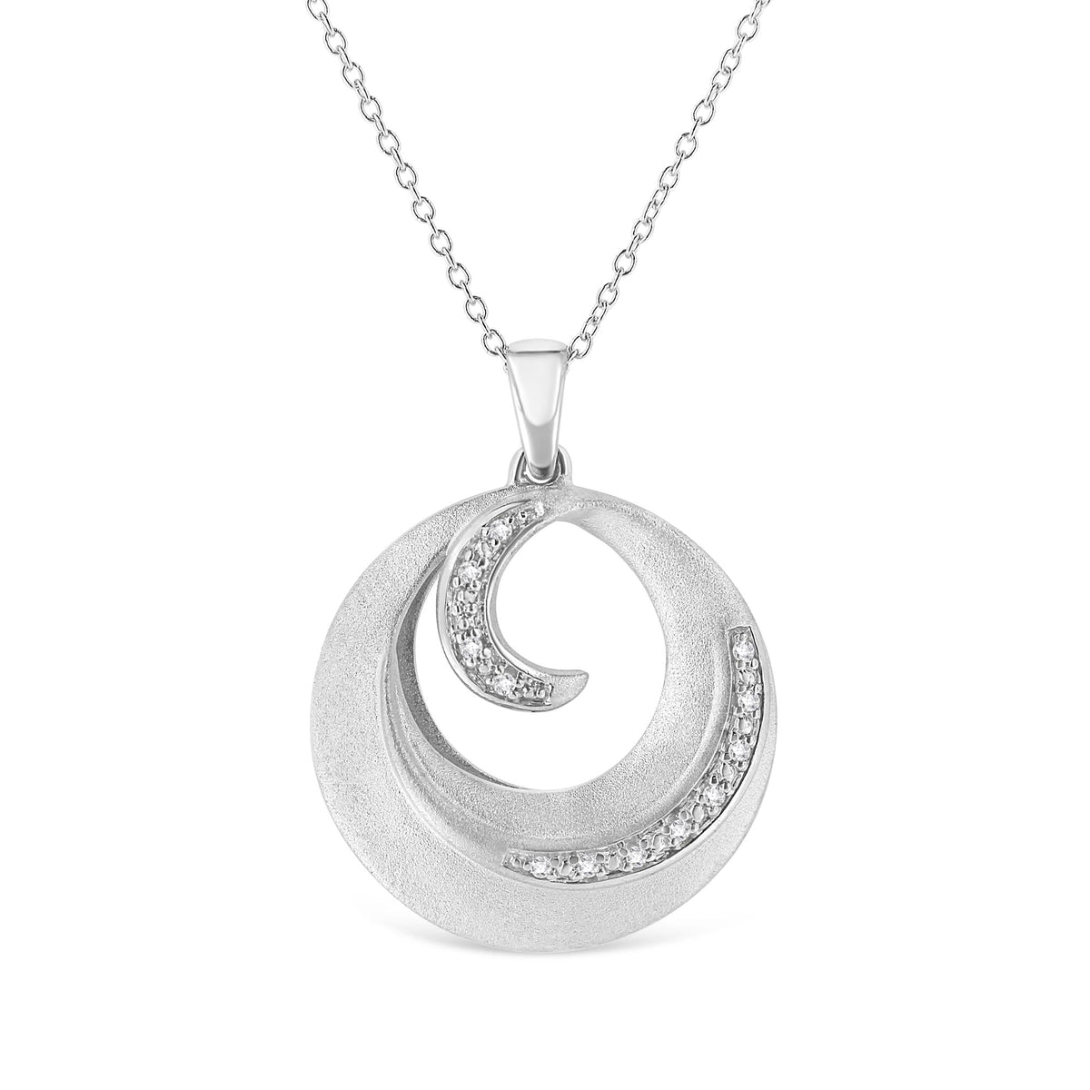 .925 Sterling Silver Pave-Set Diamond Accent Fashion Circle 18' Pendant Necklace (I-J Color, I1-I2 Clarity)