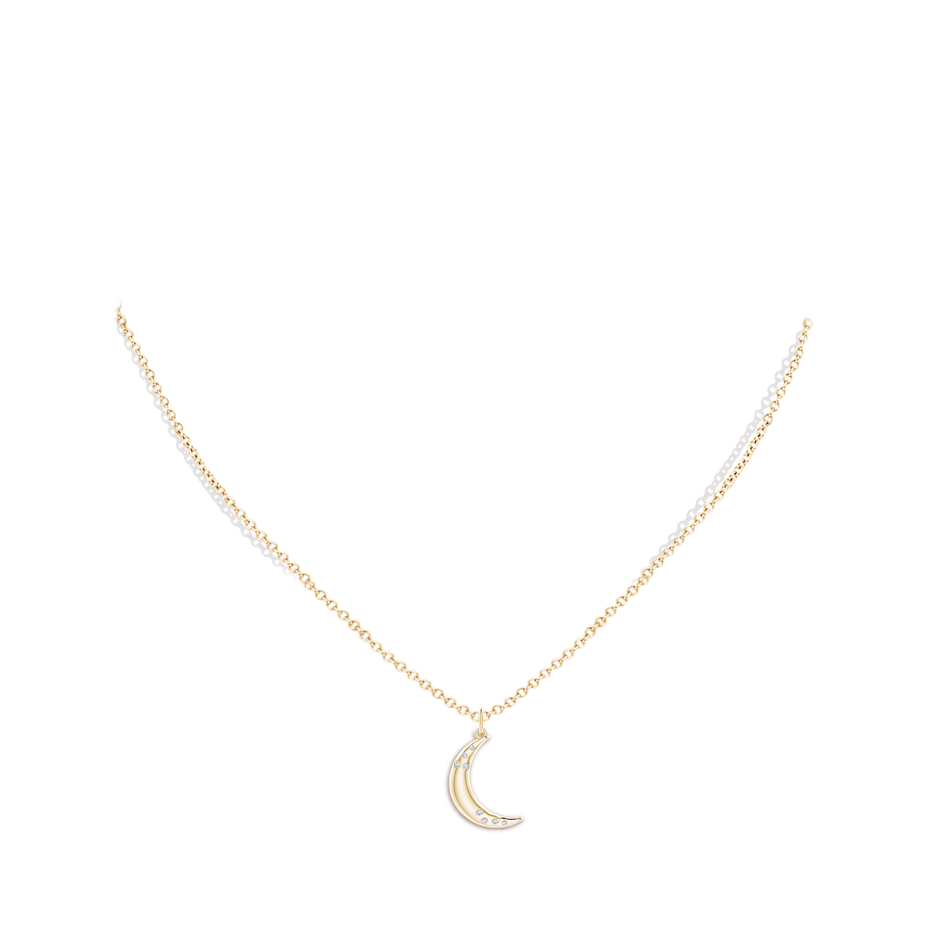 Flush-Set Scattered Diamond Crescent Moon Pendant
