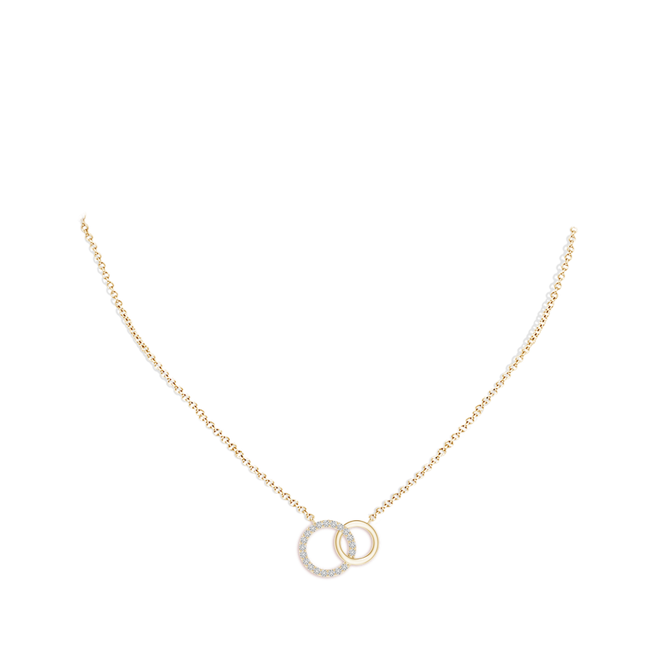 Interlocking Diamond Circle Necklace