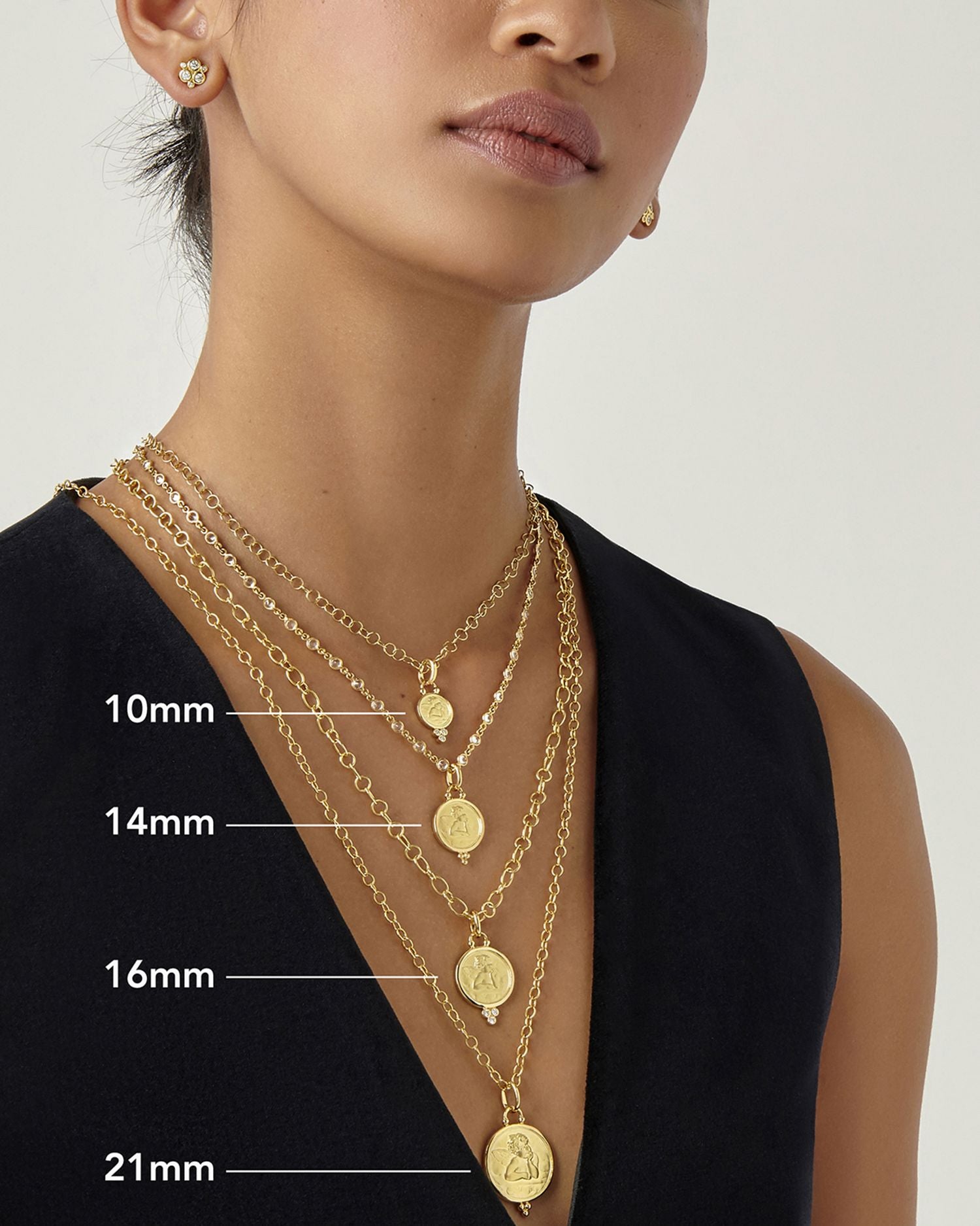 18K Yellow Gold Angel Pendant with Diamonds and Extra Small Oval Chain