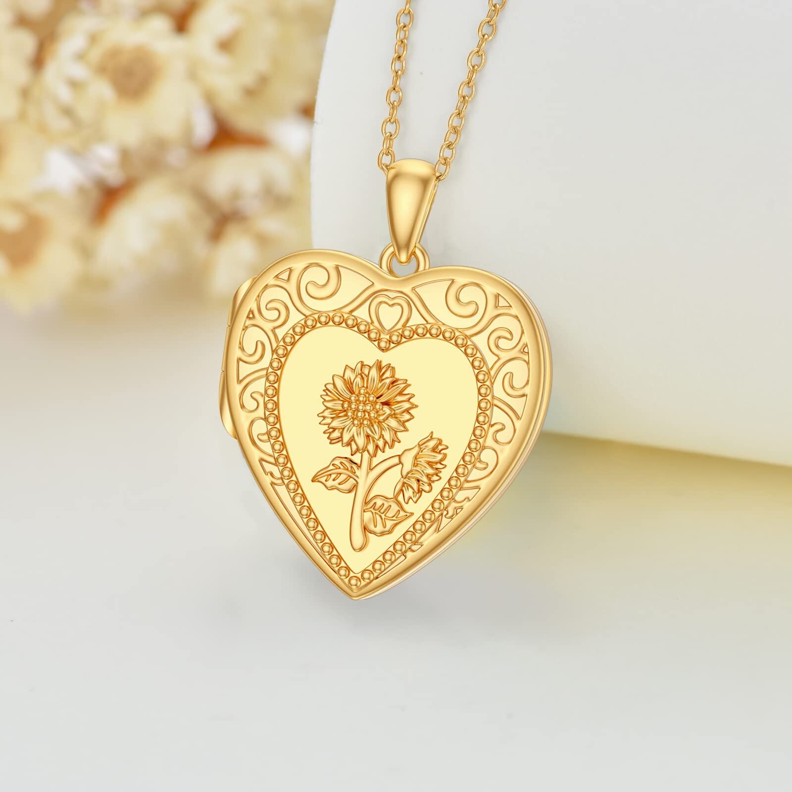 10K Gold Heart Personalised Photo Locket Necklace For Women