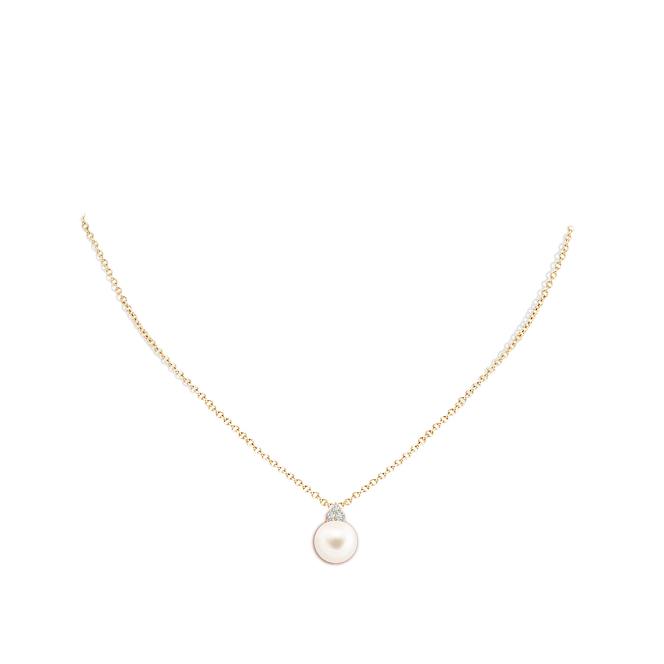 Freshwater Pearl and Trio Diamond Pendant