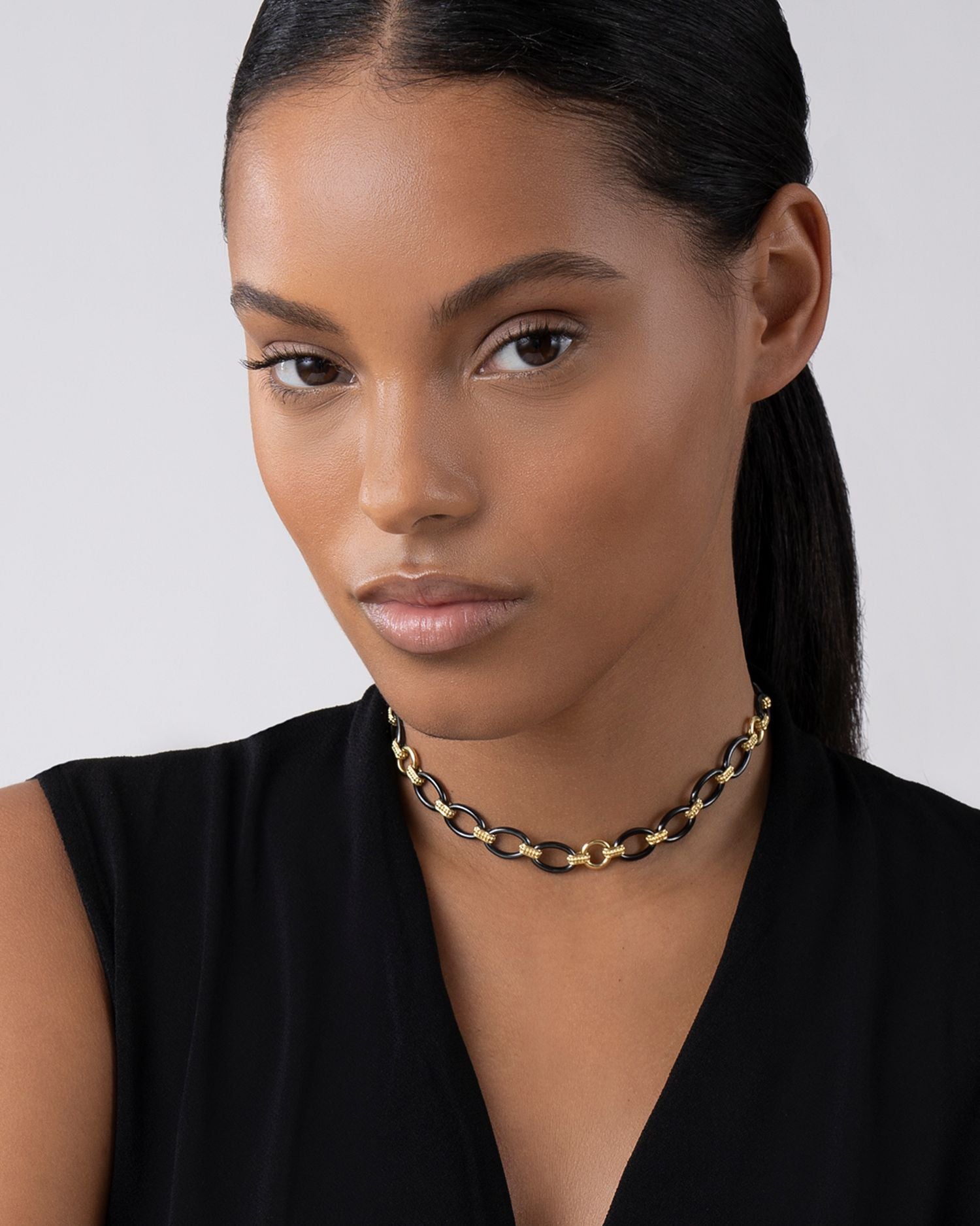 Meridian 18K Yellow Gold Black Caviar Black Ceramic Oval Link Necklace, 18'