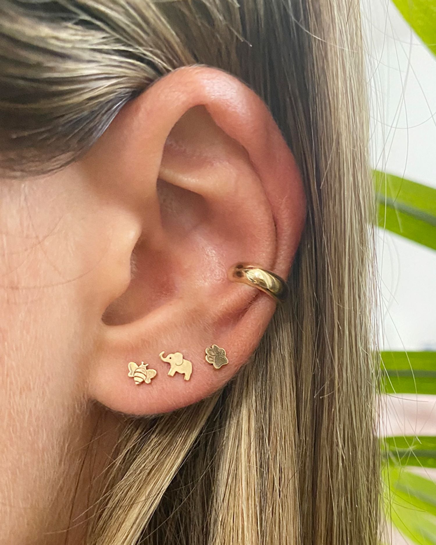 14K Yellow Gold Itty Bitty Bee Single Stud Earring