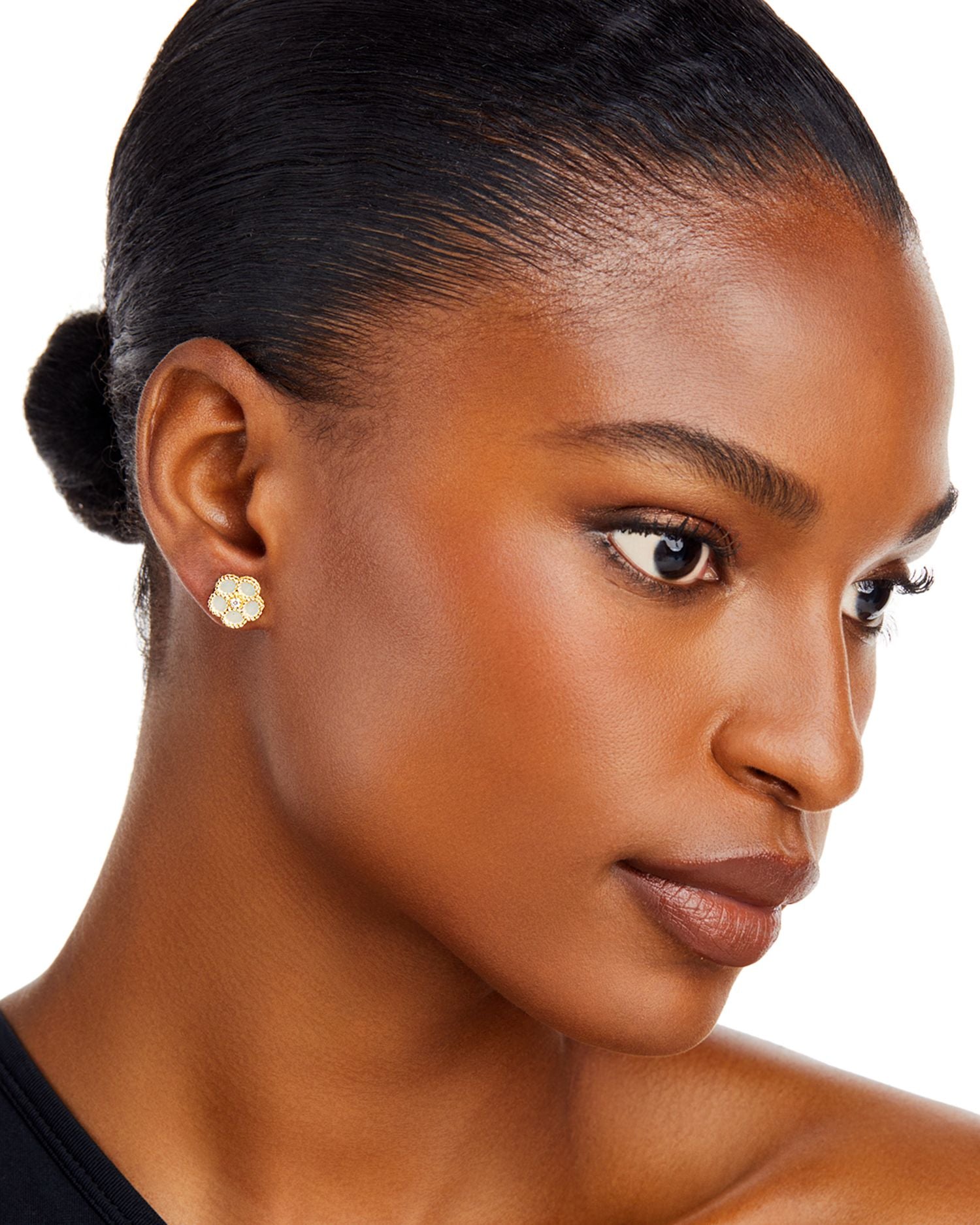 18K Yellow Gold Daisy Mother-of-Pearl & Diamond Stud Earrings - Exclusive