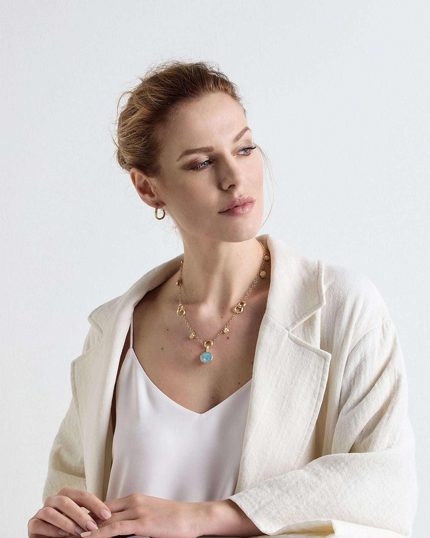 18K Yellow Gold Jaipur Aquamarine Bezel Pendant