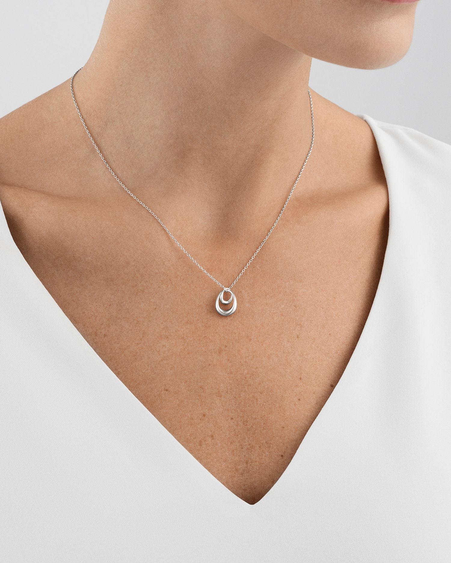 Sterling Silver Offspring Looped Pendant Necklace, 17.72'