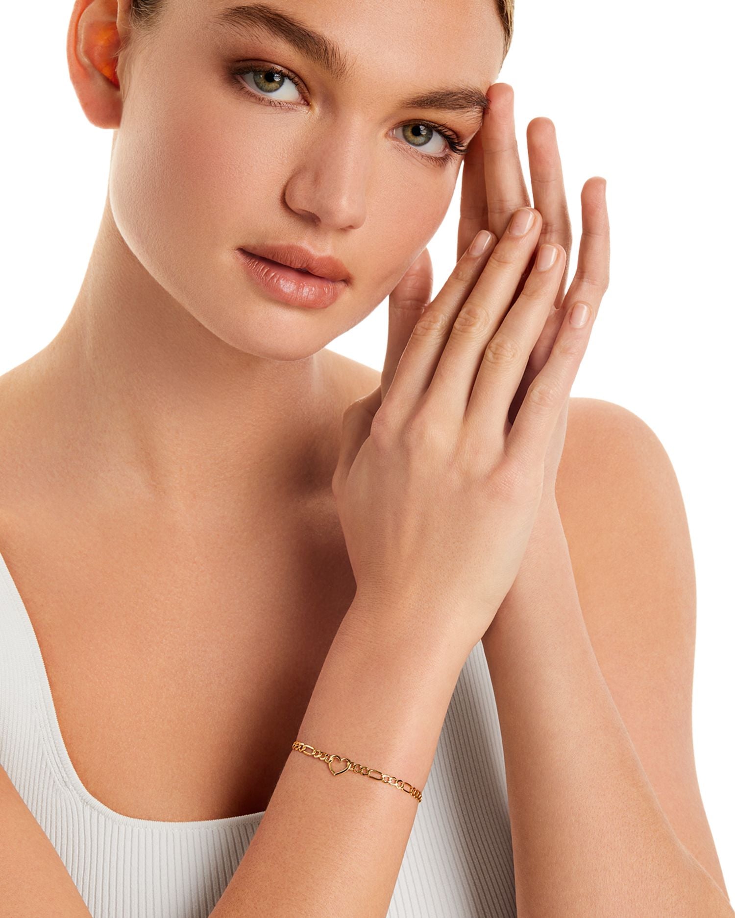 Heart Figaro Link Bracelet in 14K Yellow Gold - Exclusive