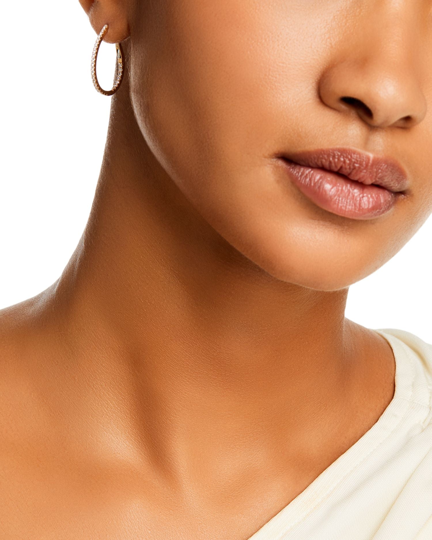 Diamond Inside Out Oval Hoop Earrings in 14K Yellow Gold, 0.75 ct. t.w.