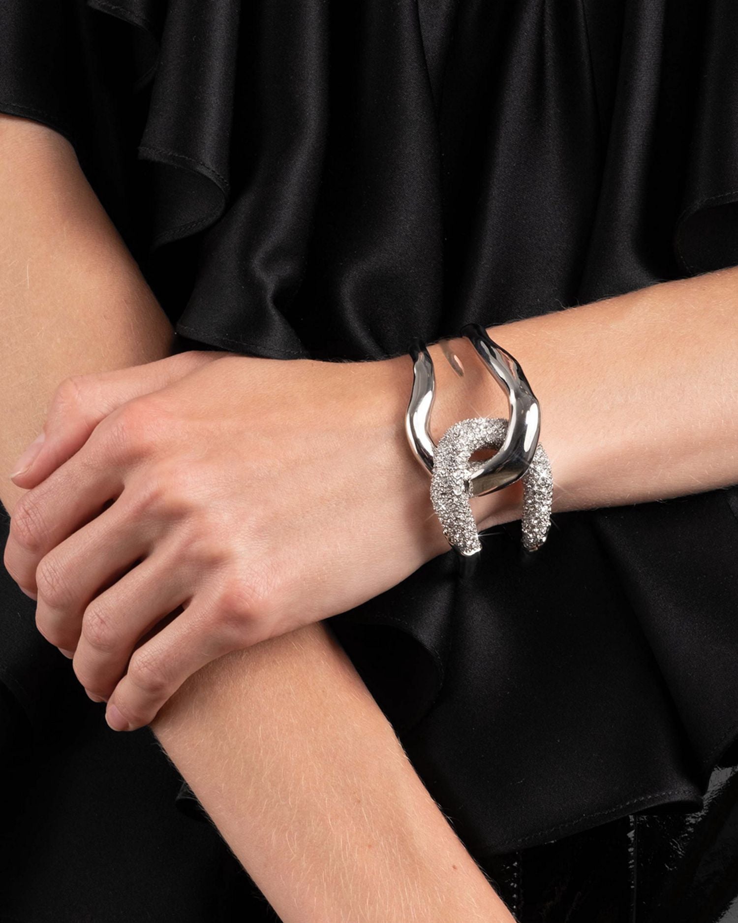 Solanales Interlocked Cuff Bracelet