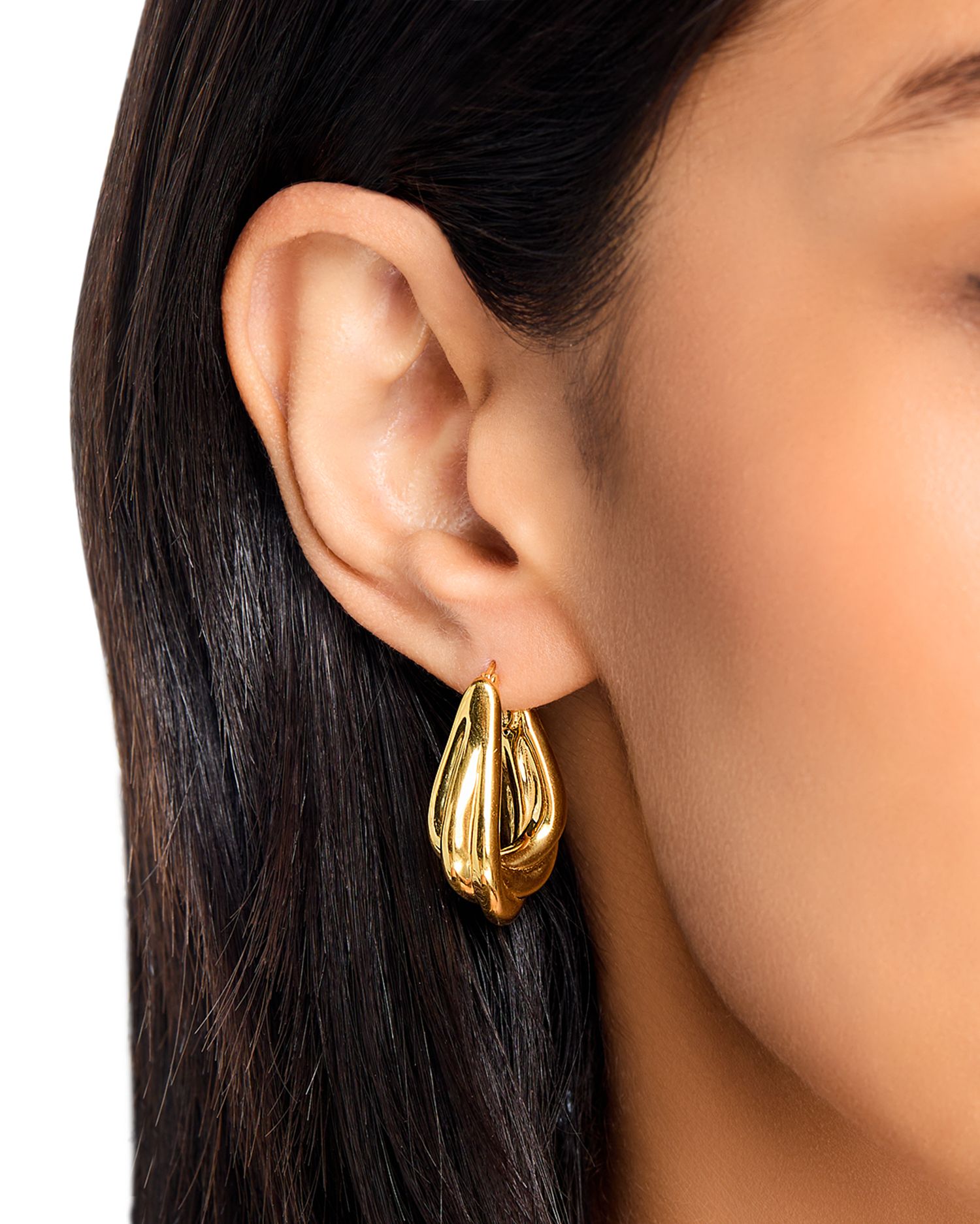 Polished Graduated Hoop Earrings in 14K Yellow Gold