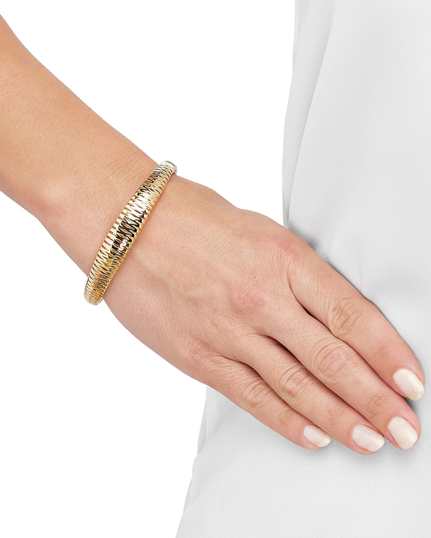 Lattice Texture Graduated Cuff Bangle Bracelet in 14K Yellow Gold - Exclusive