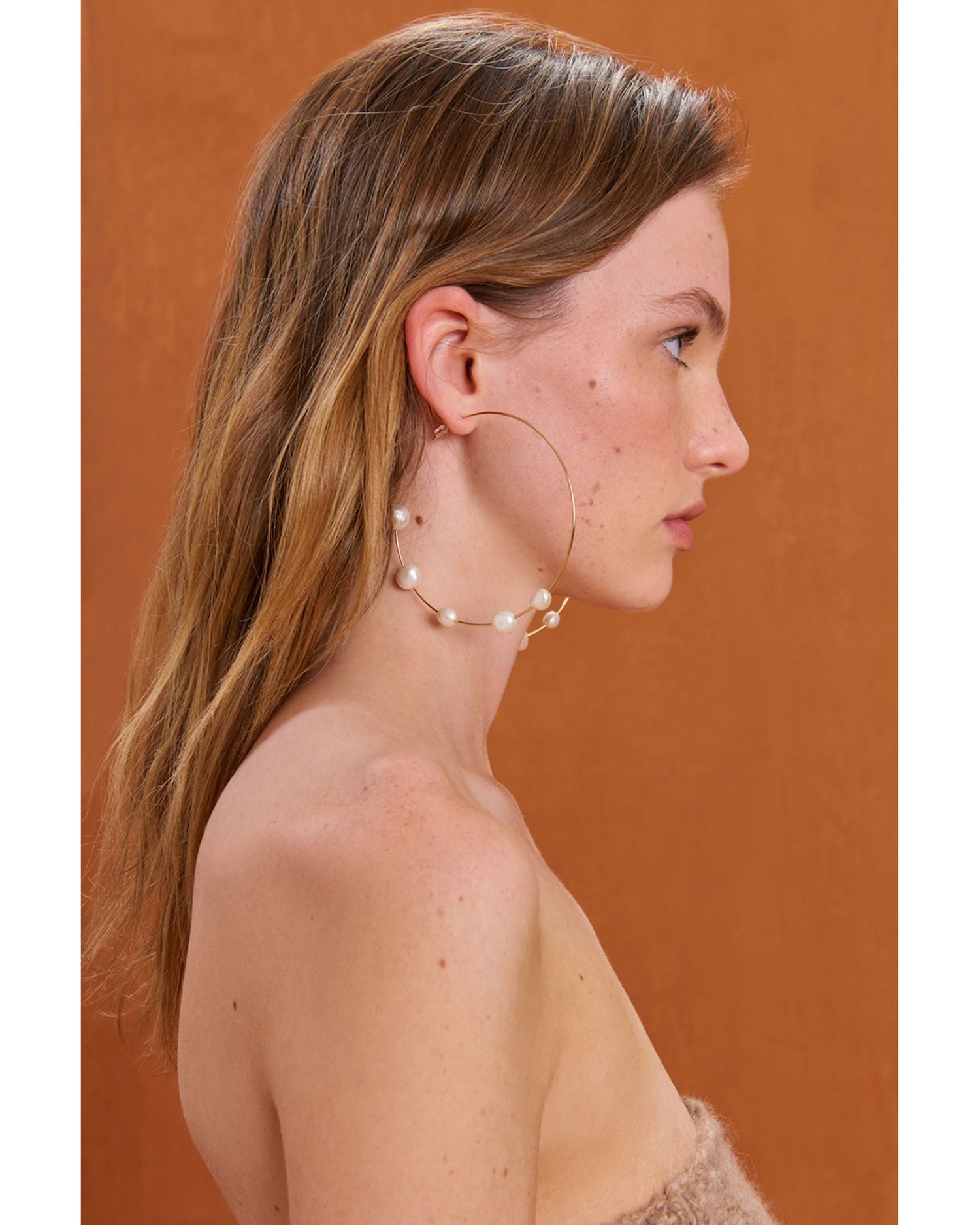 Nubia Baroque Cultured Freshwater Pearl Hoop Earrings in Gold Tone