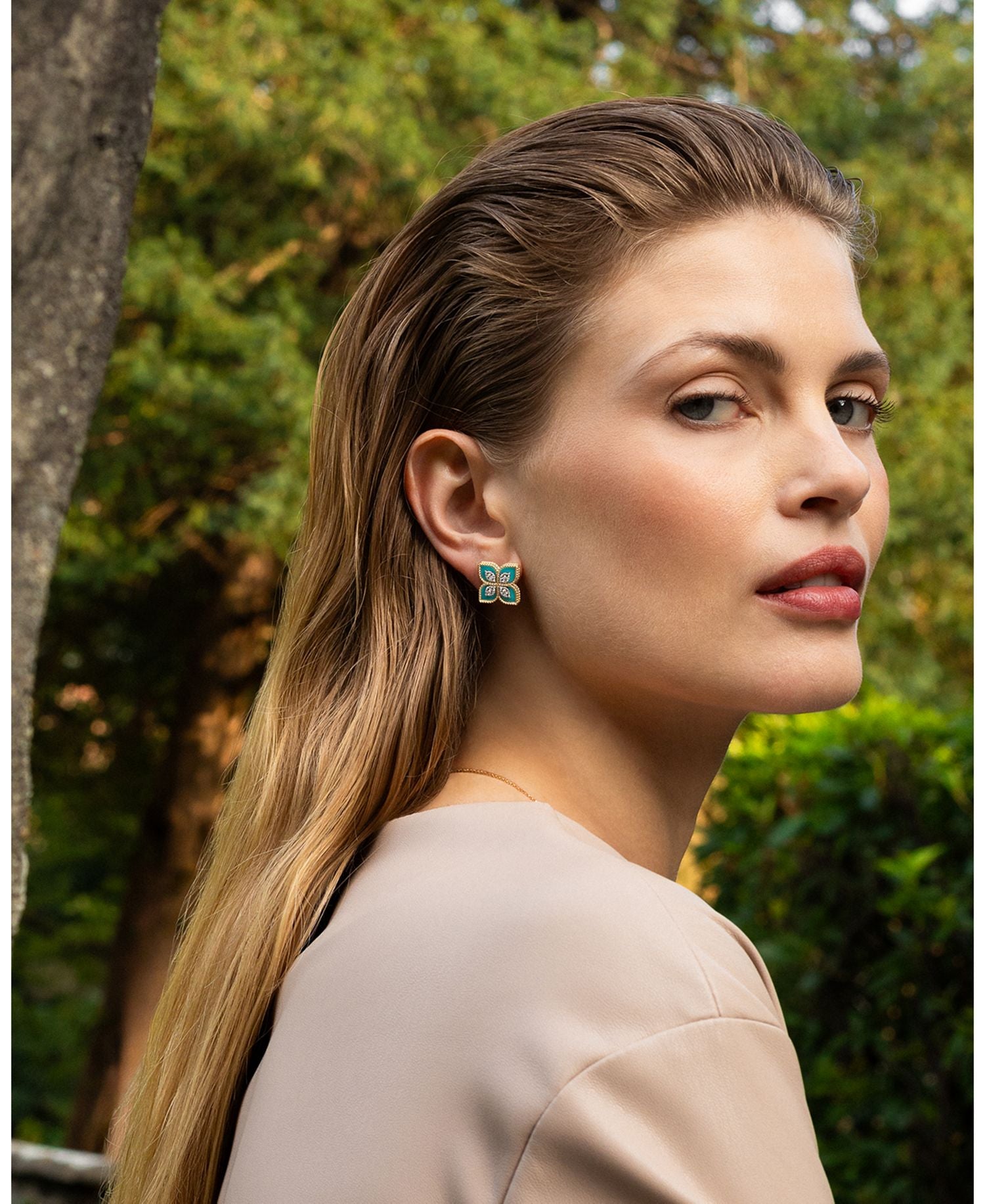 18K Yellow Gold Venetian Princess Diamond (0.35 ct. t.w.) & Turquoise (5.8 ct. t.w) Earrings