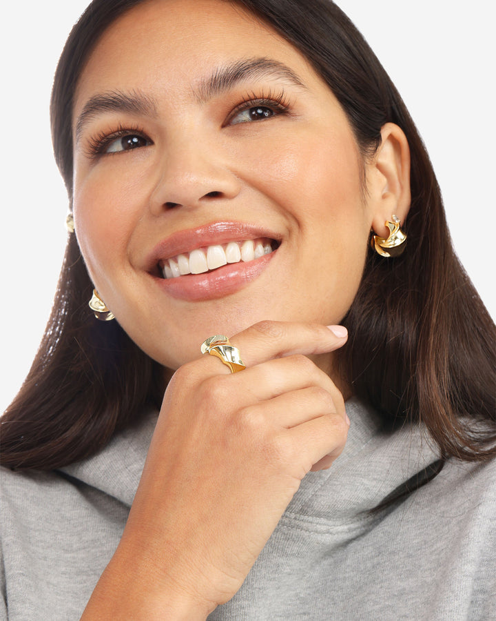 with-a-twist-ring-in-gold