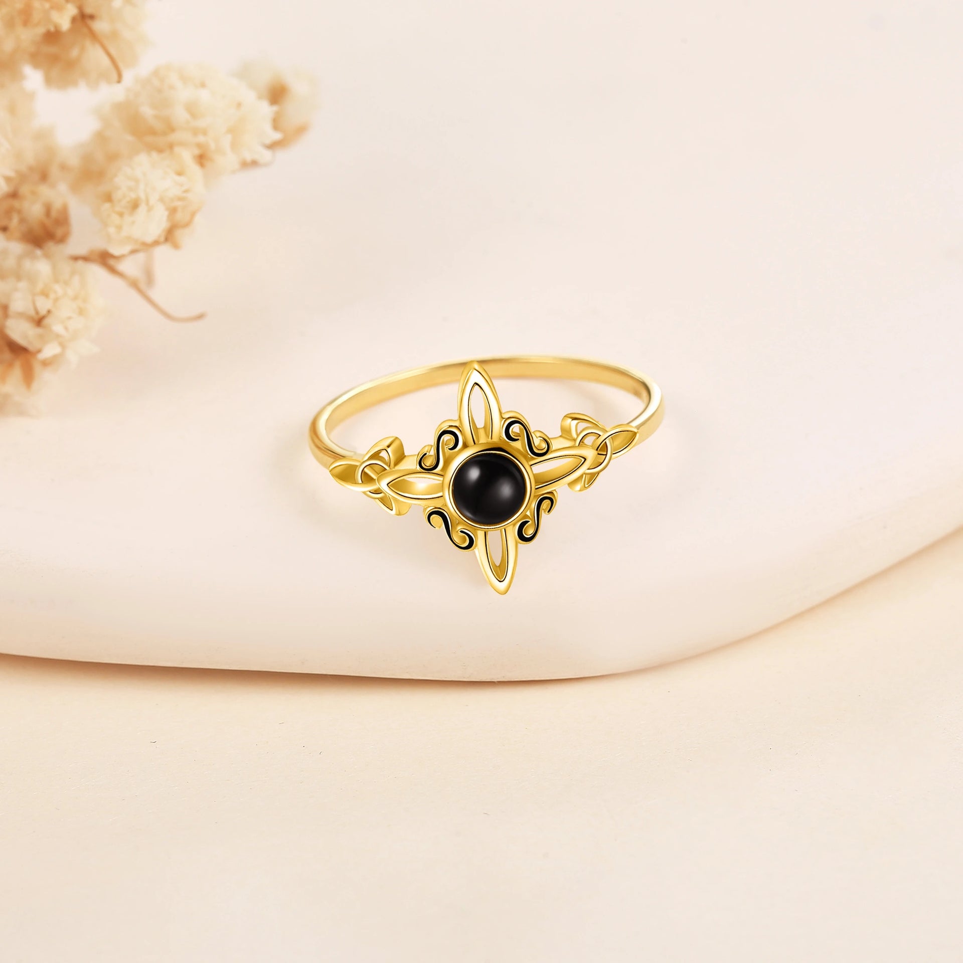 14K Gold Agate Celtic Knot Ring