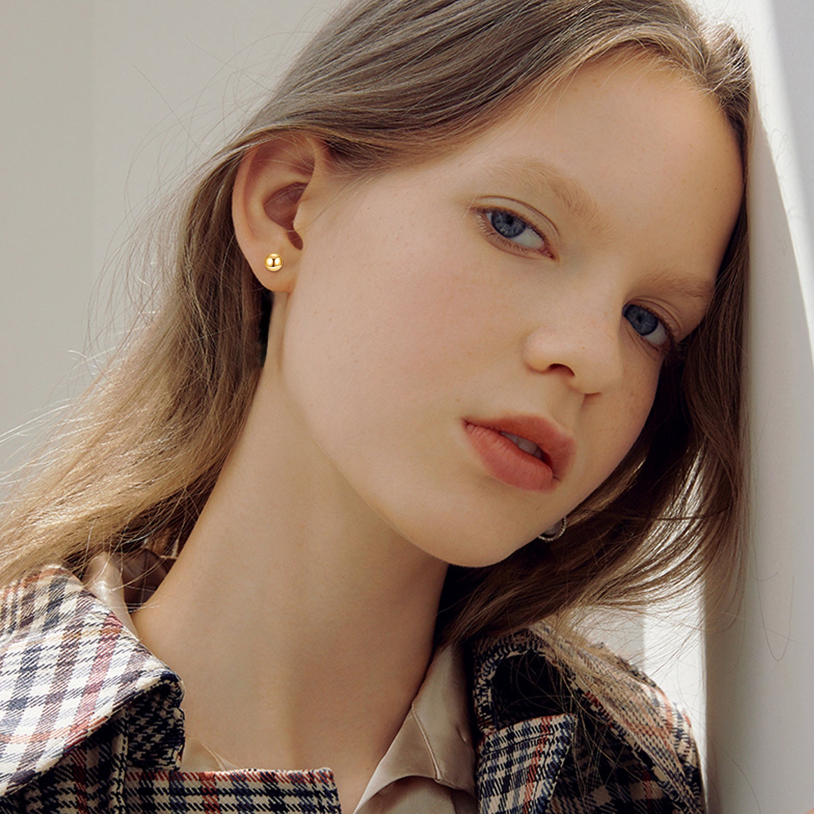 18K Gold Ball Stud Earrings