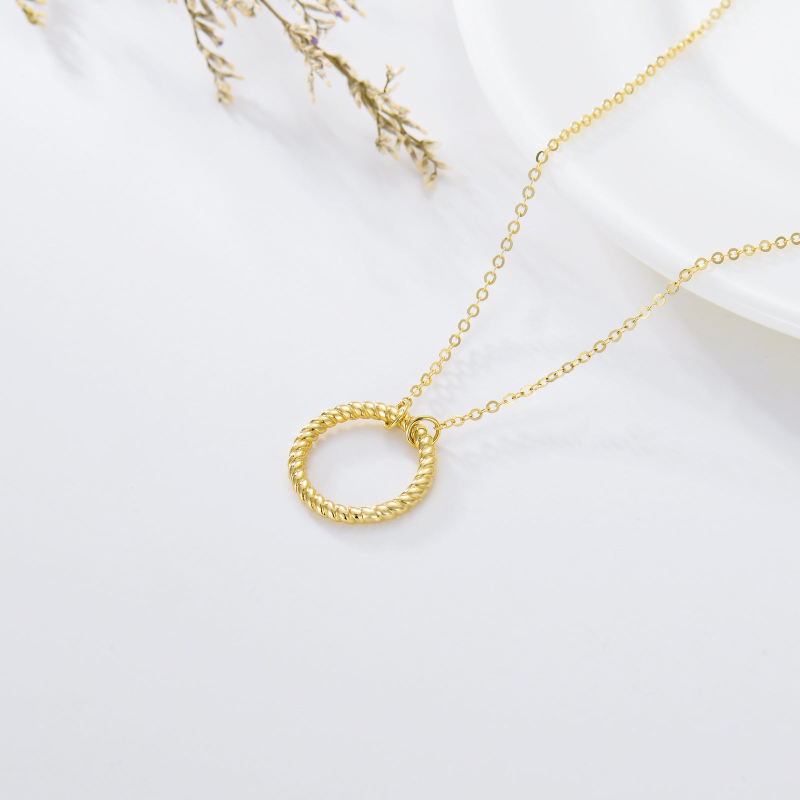 14K Yellow Gold Circle Pendant Necklace For Women