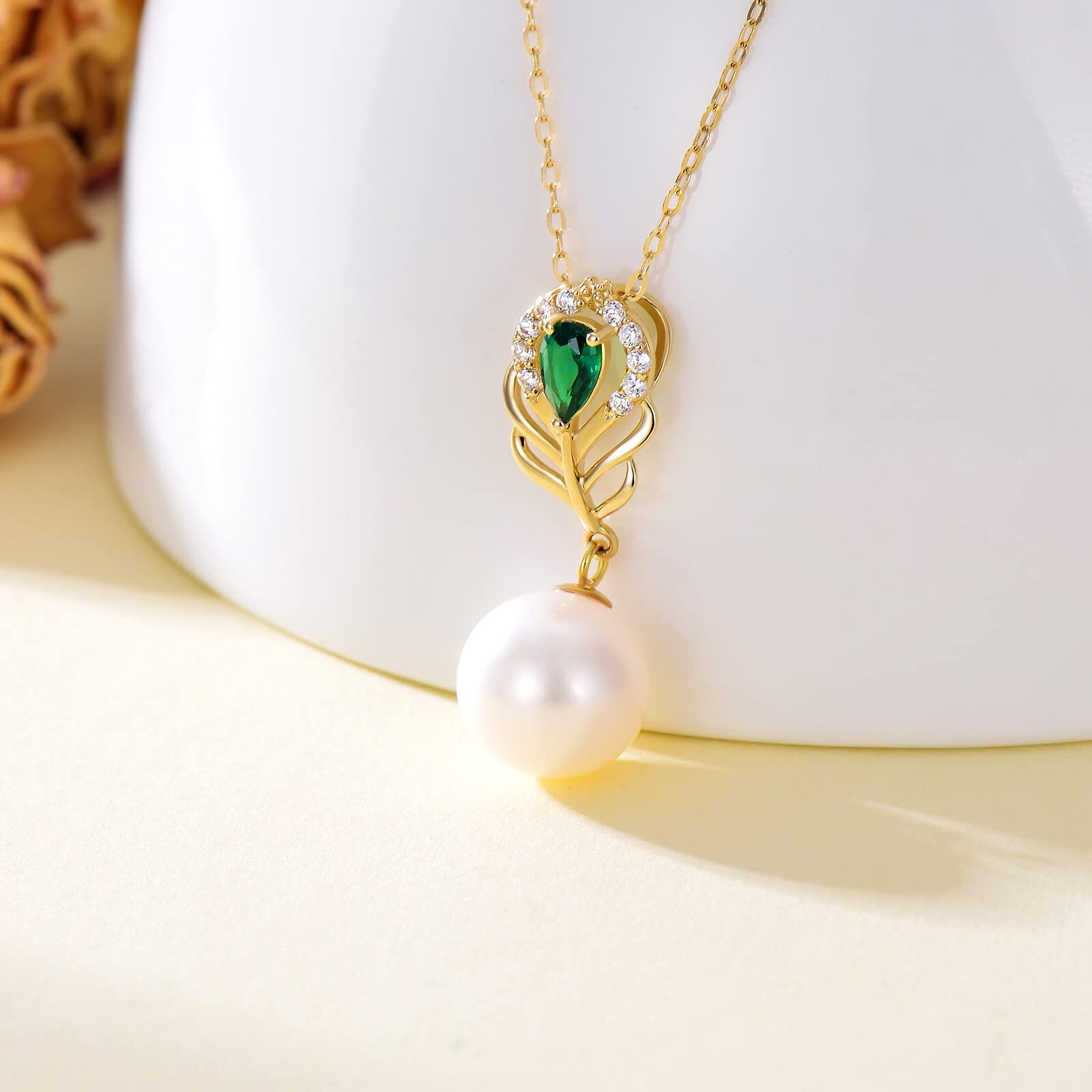 14K Gold Circular Shaped Pearl Bead & Peacock Feather Pendant Necklace