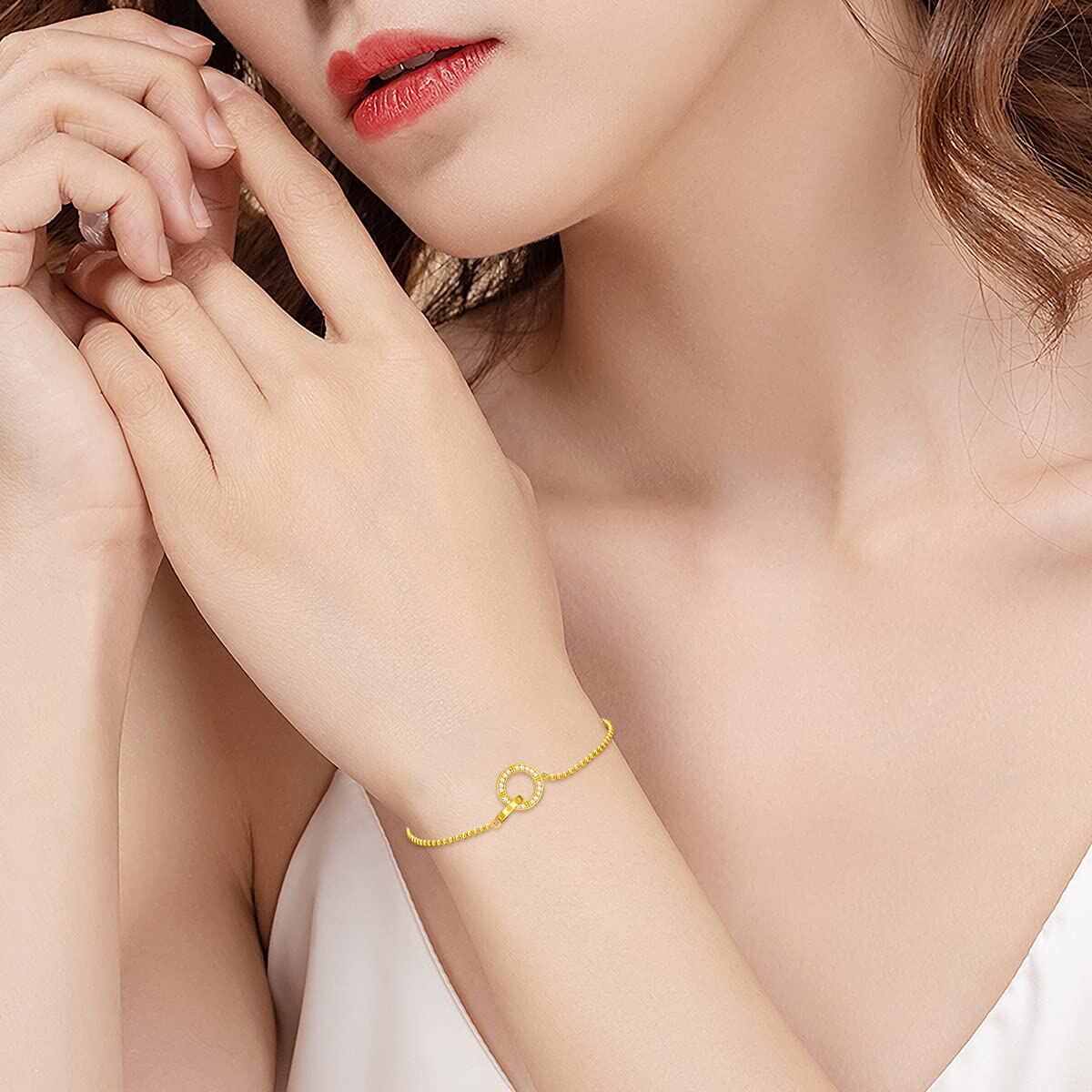 14K Gold Diamond Circle Charm Bracelet