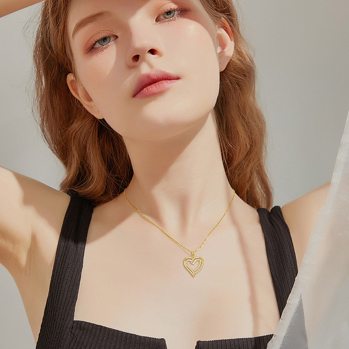 14K Gold Cubic Zirconia Heart Pendant Necklace