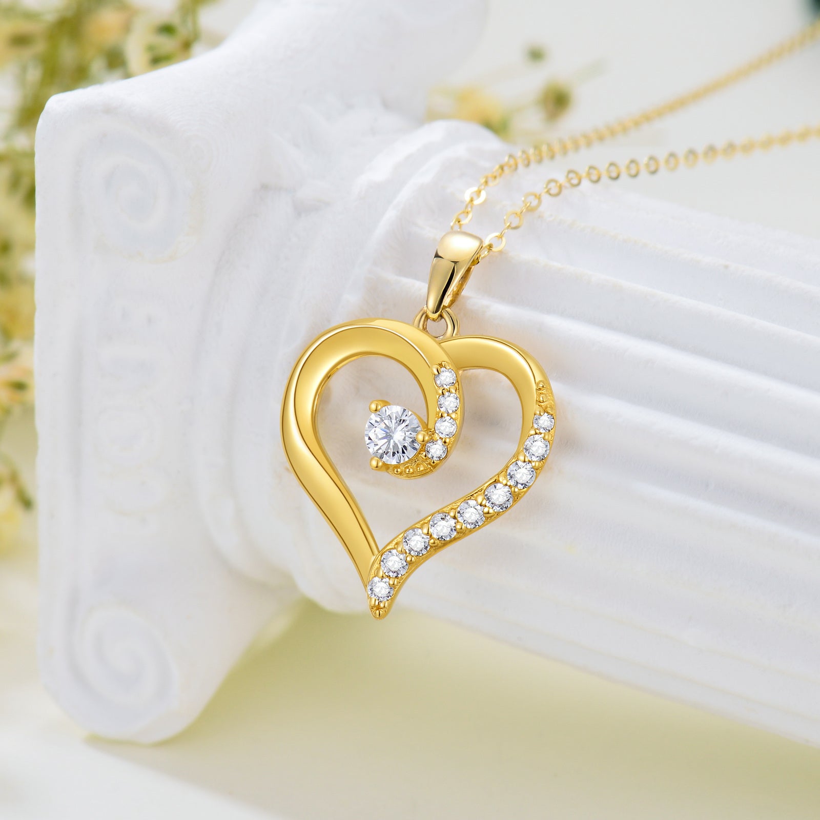 14K Gold Cubic Zirconia Heart Pendant Necklace
