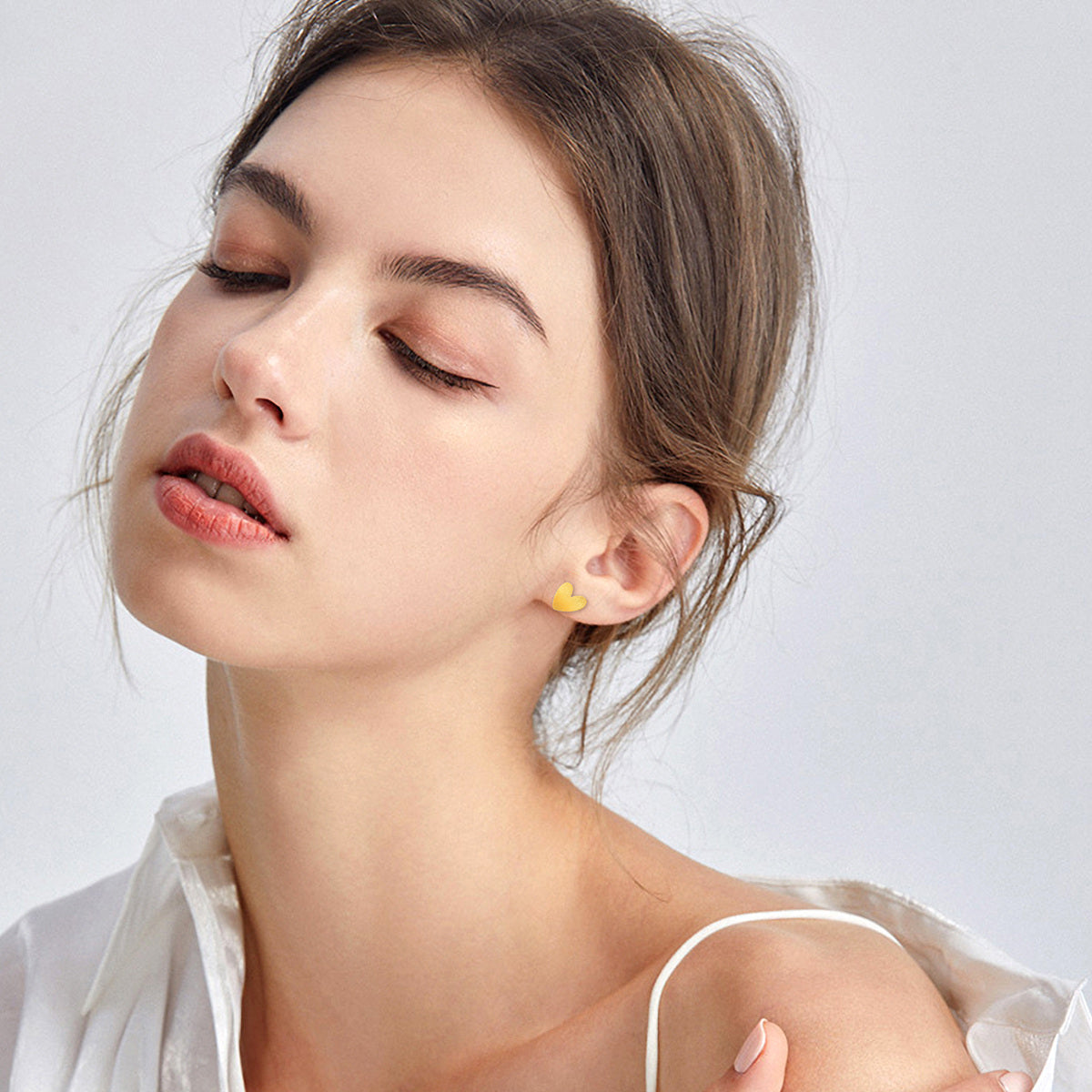 18K Gold Heart Stud Earrings