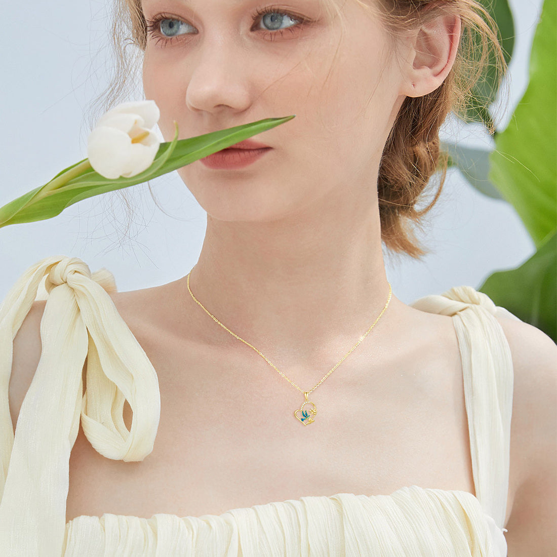 14K Gold Cubic Zirconia Hummingbird & Daffodil Heart Pendant Necklace