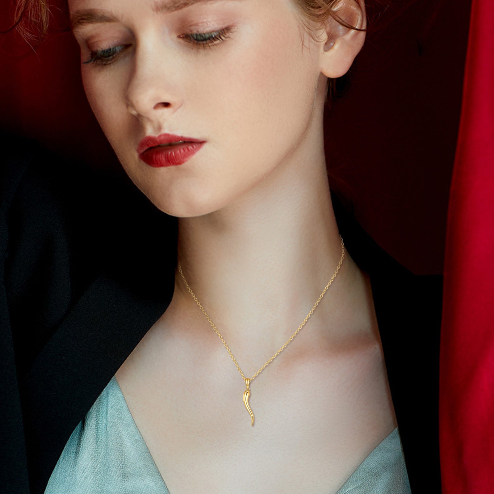 14K Gold Italian Horn Pendant Necklace