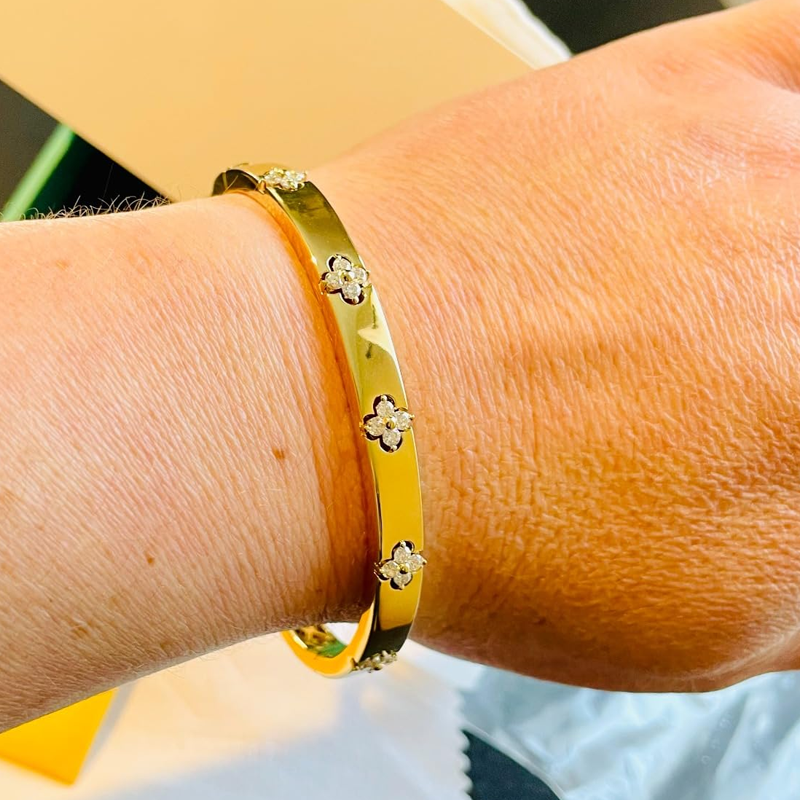 Sterling Silver with Yellow Gold Plated Moissanite Four Leaf Clover Plain Bangle Bracelet