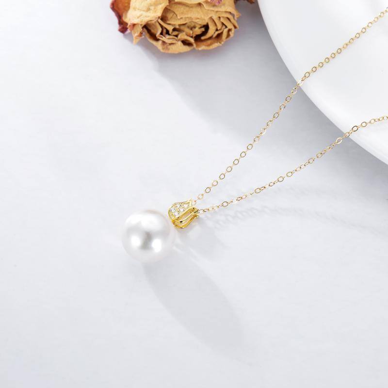 14K Gold Moissanite & Pearl Round Pendant Necklace