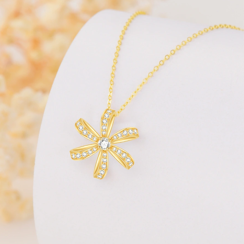 14K Gold Moissanite Wildflowers Pendant Necklace