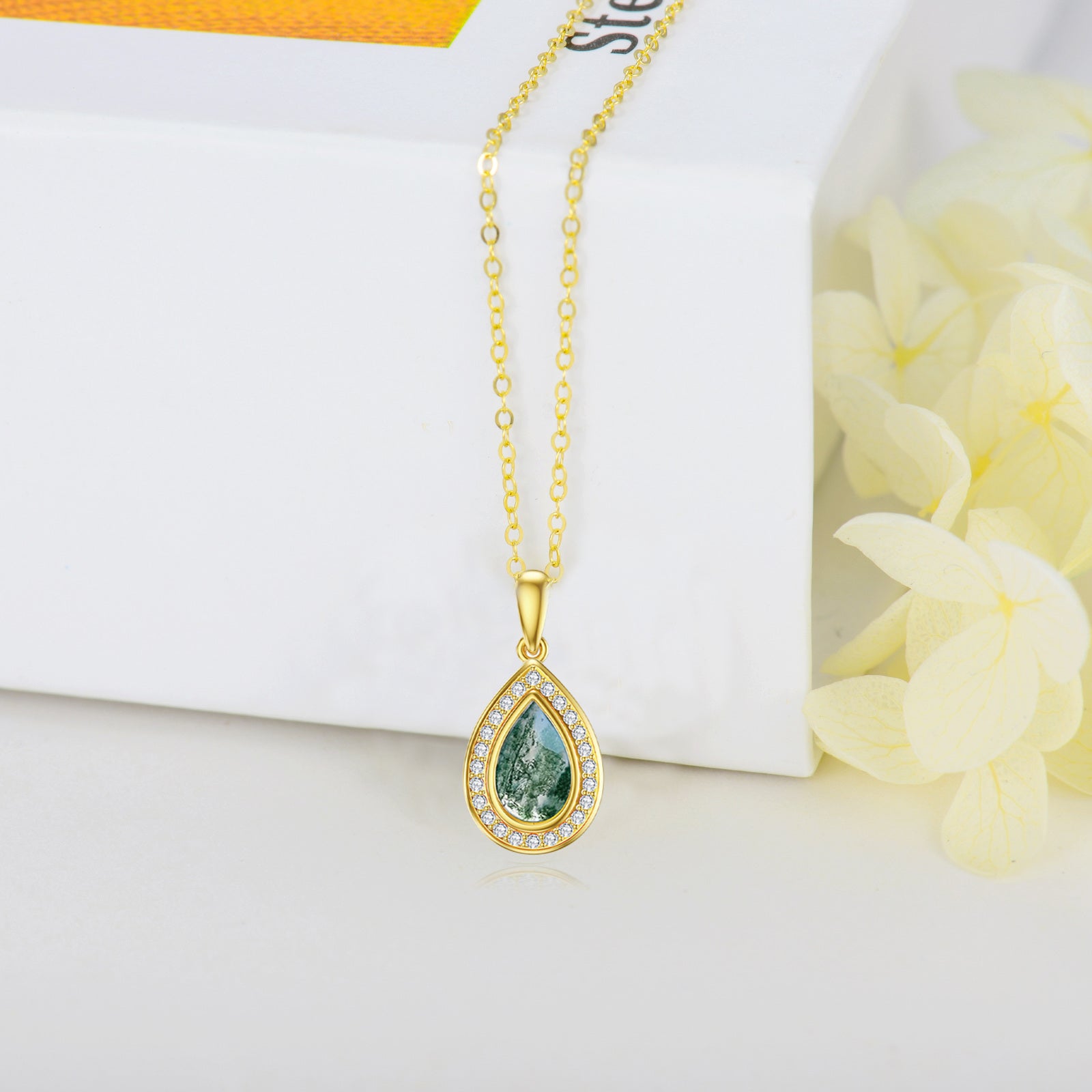 14K Gold Moss Agate Drop Shape Pendant Necklace