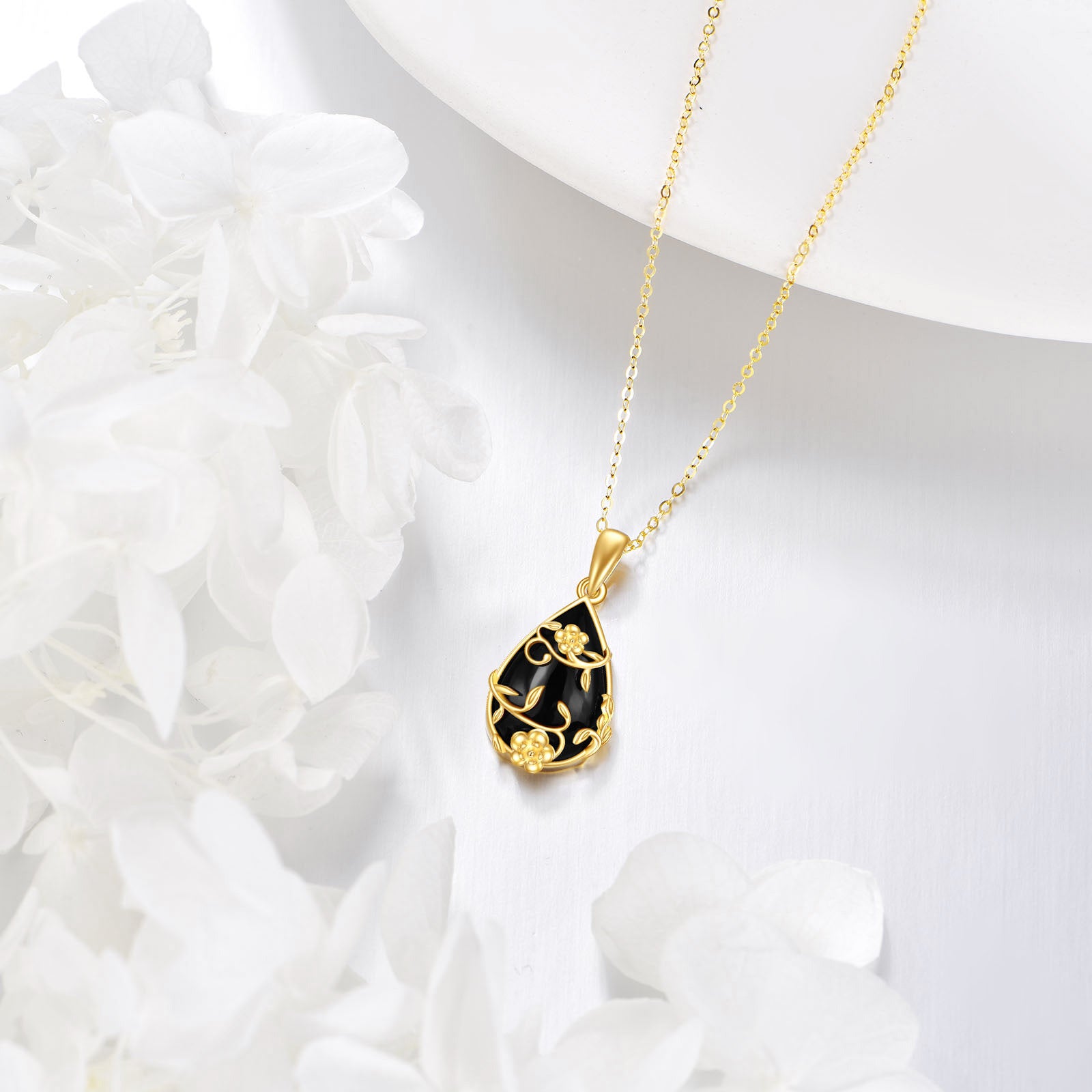 14K Gold Pear Black Onyx Drop Pendant Necklace