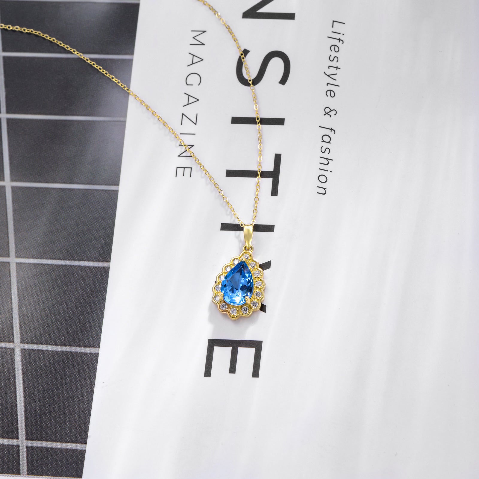 14K Gold Pear Shaped Topaz Drop Shape Pendant Necklace