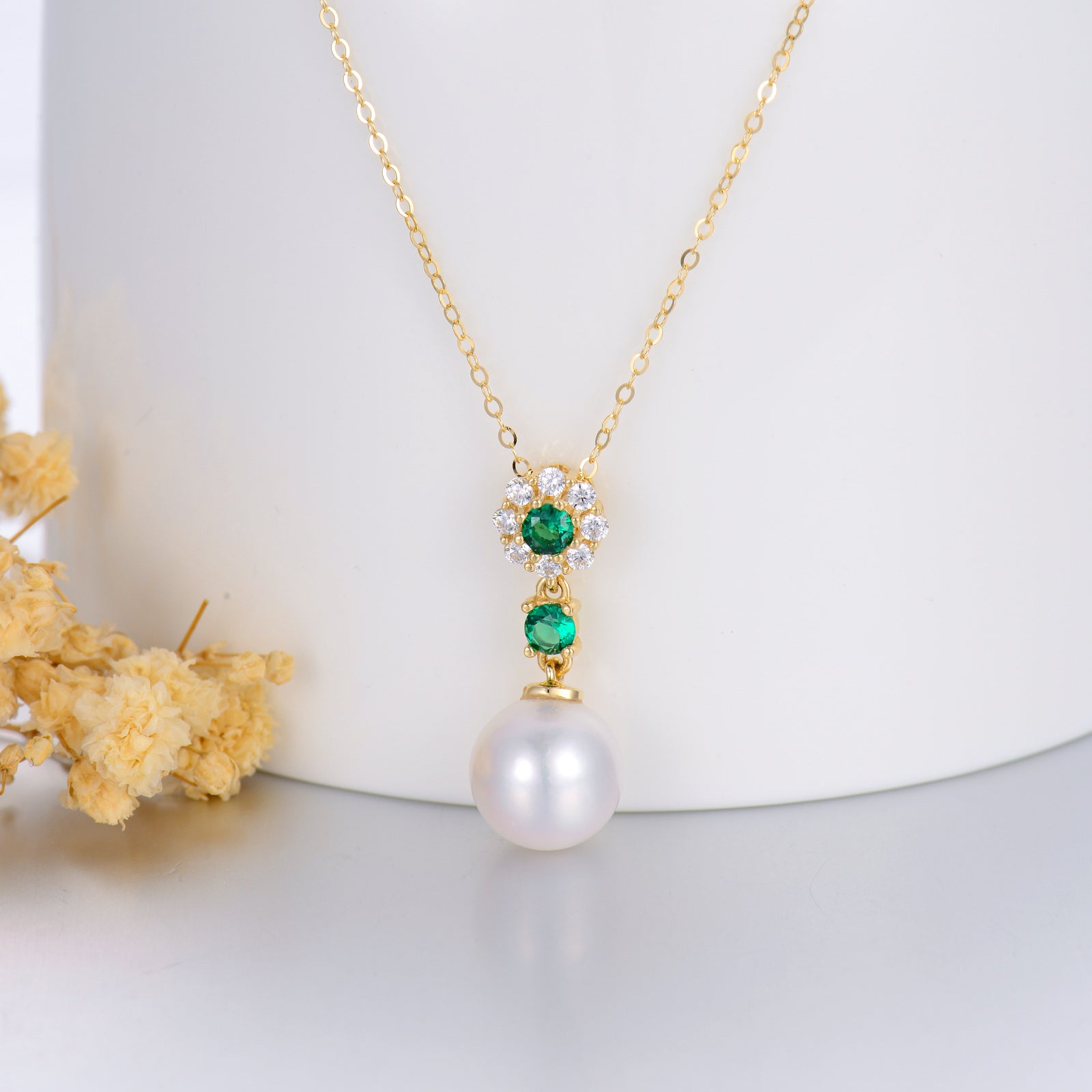 14K Gold Round Pearl & Emerald Round Pendant Necklace For Women