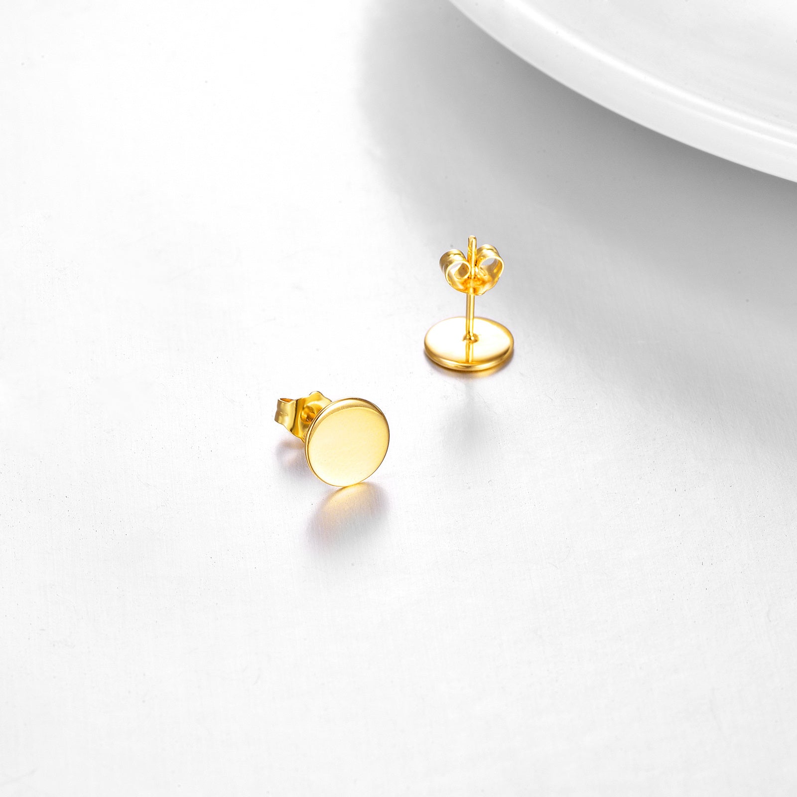 14K Gold Round Stud Earrings