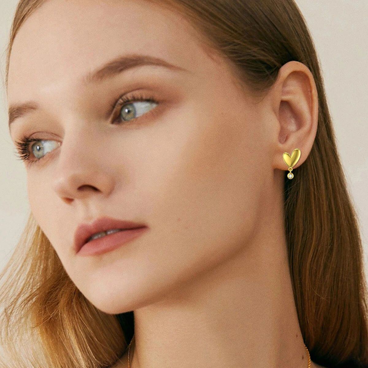 14K Gold Zircon Heart Stud Earrings