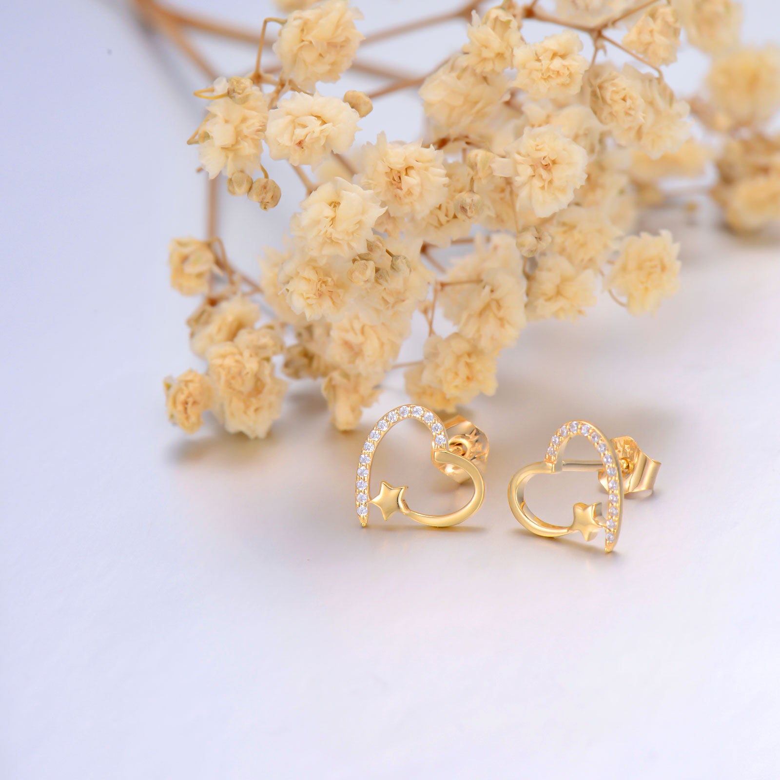14K Gold Zircon Heart Stud Earrings