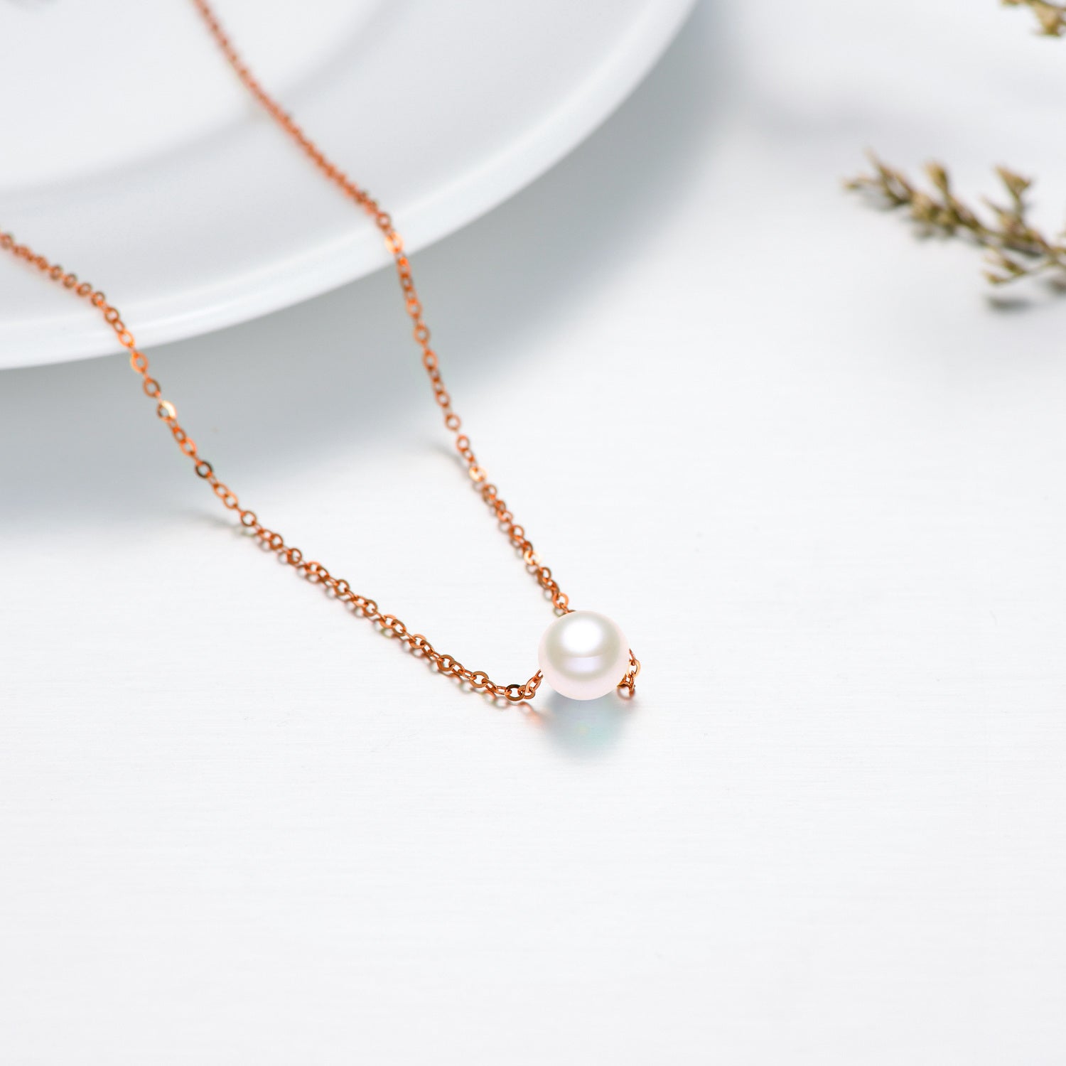 14K Rose Gold Circular Shaped Pearl Pendant Necklace