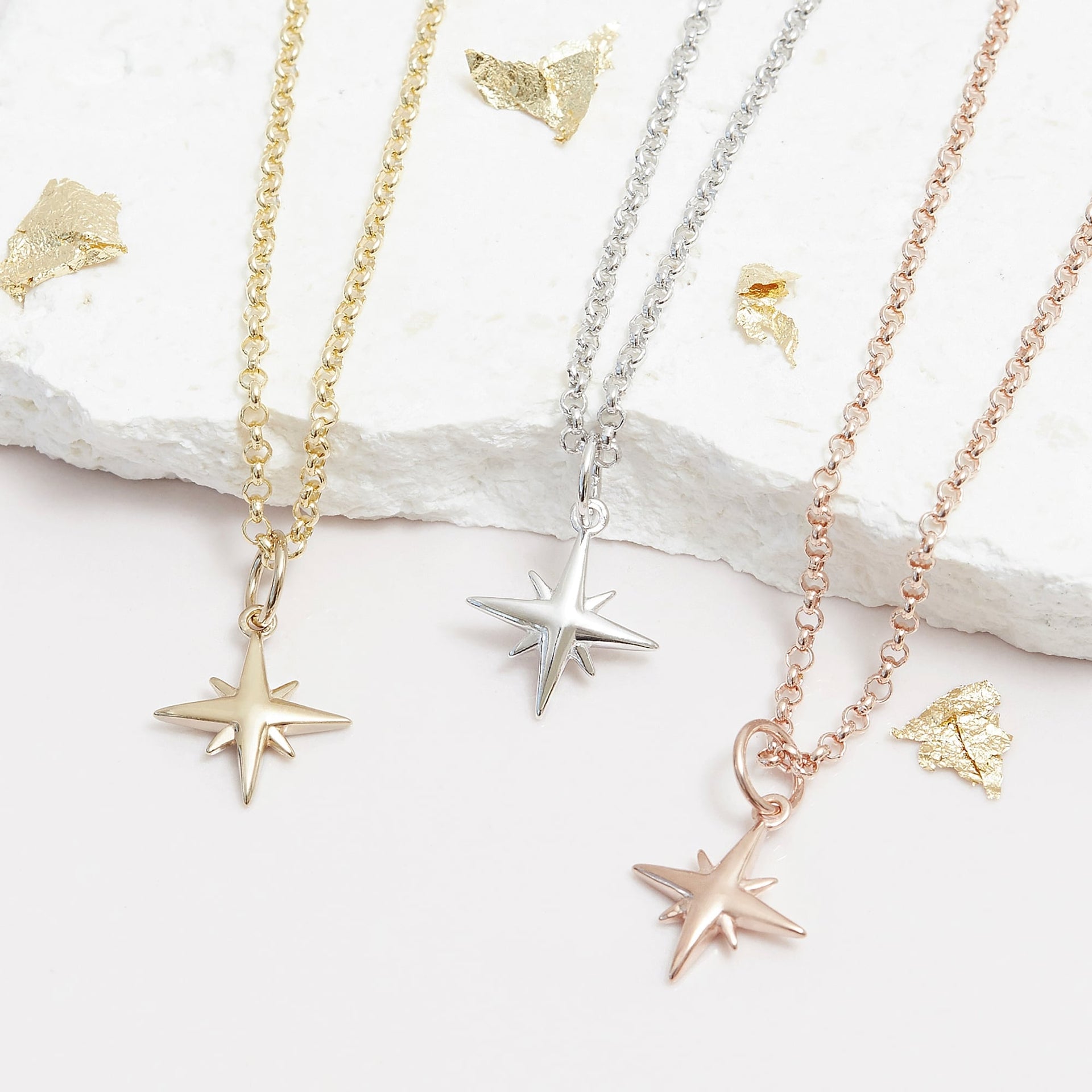 Tiny Star Necklace Silver