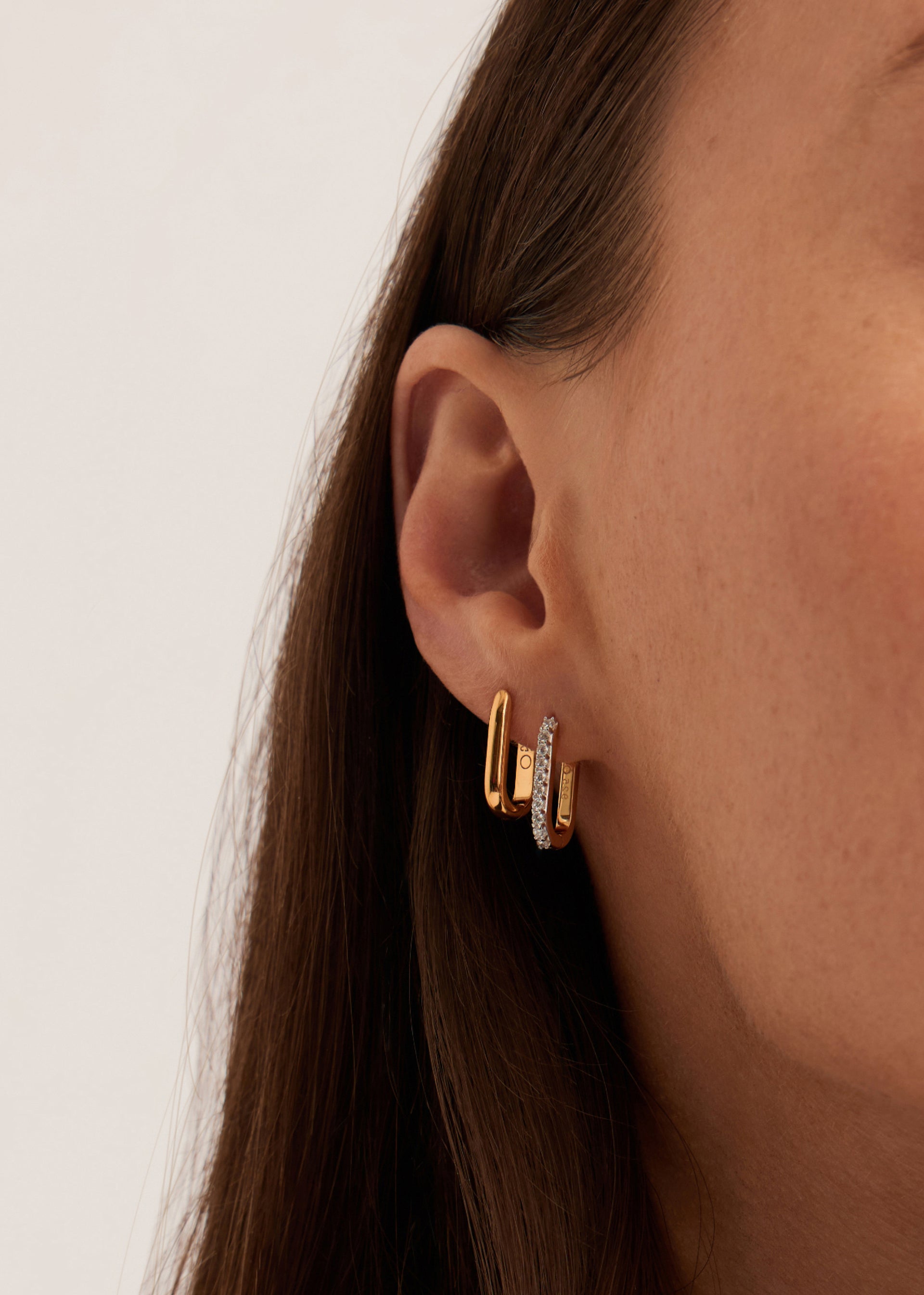 Pavé Ovate 18kt gold vermeil hoop earrings