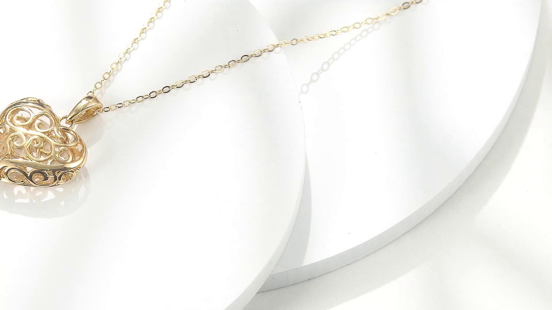 14K Gold Heart Pendant Necklace