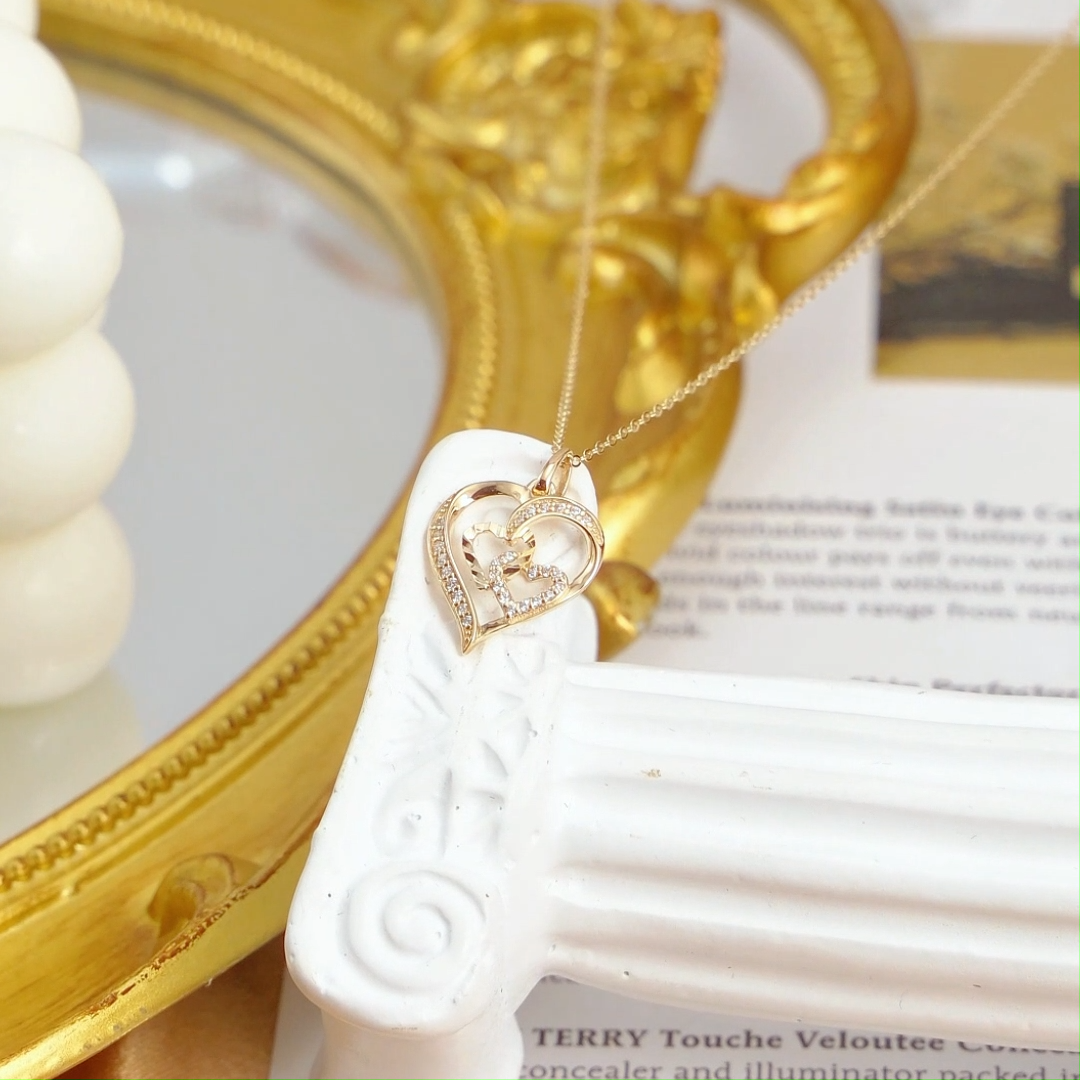 14K Gold Cubic Zirconia Interlocking Hearts Pendant Necklace For Women