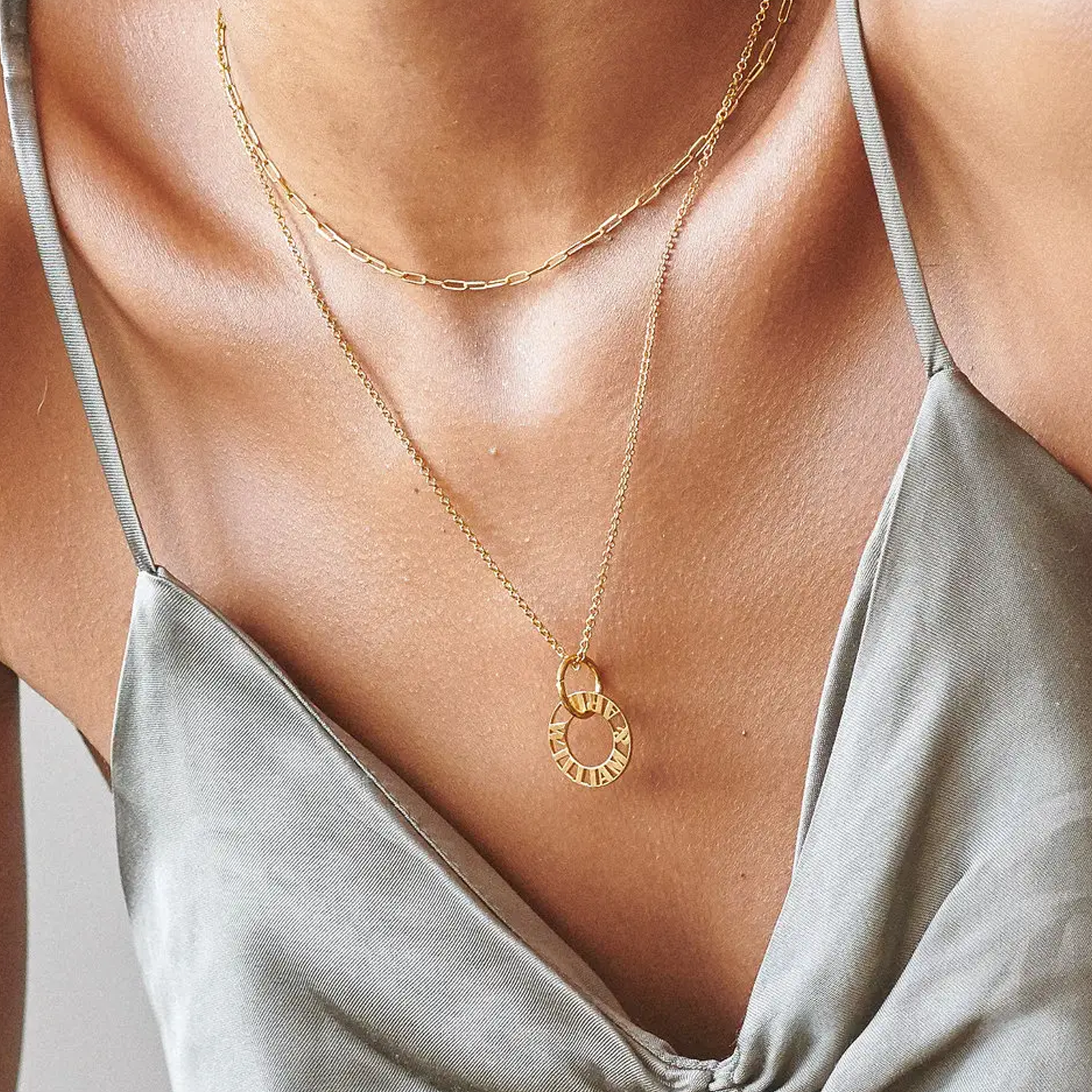 Gold Vermeil Circle Engraved Necklace for Women Men