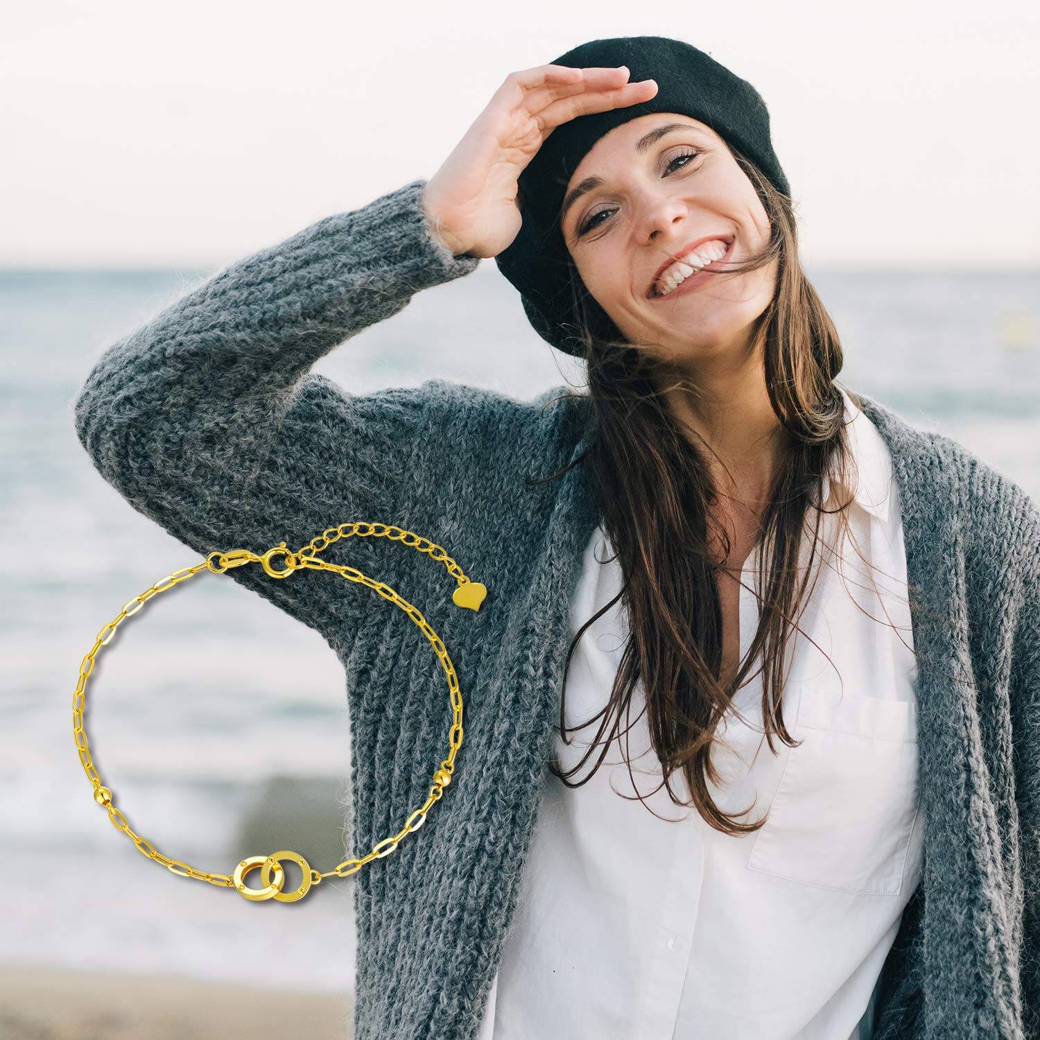 18K Gold Circle Charm Bracelet